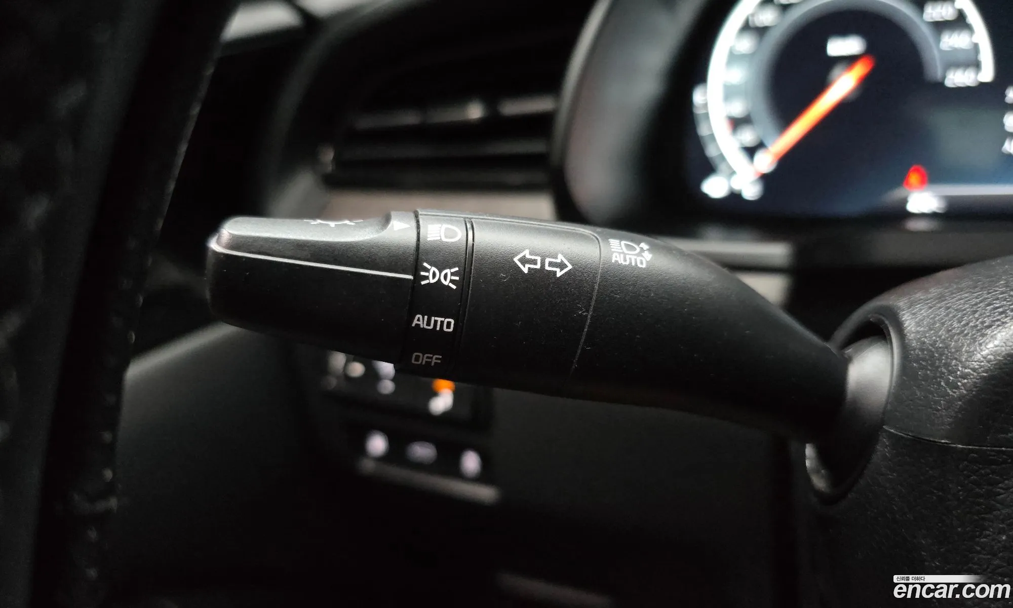 Kia K7 Premier 2019 — 13