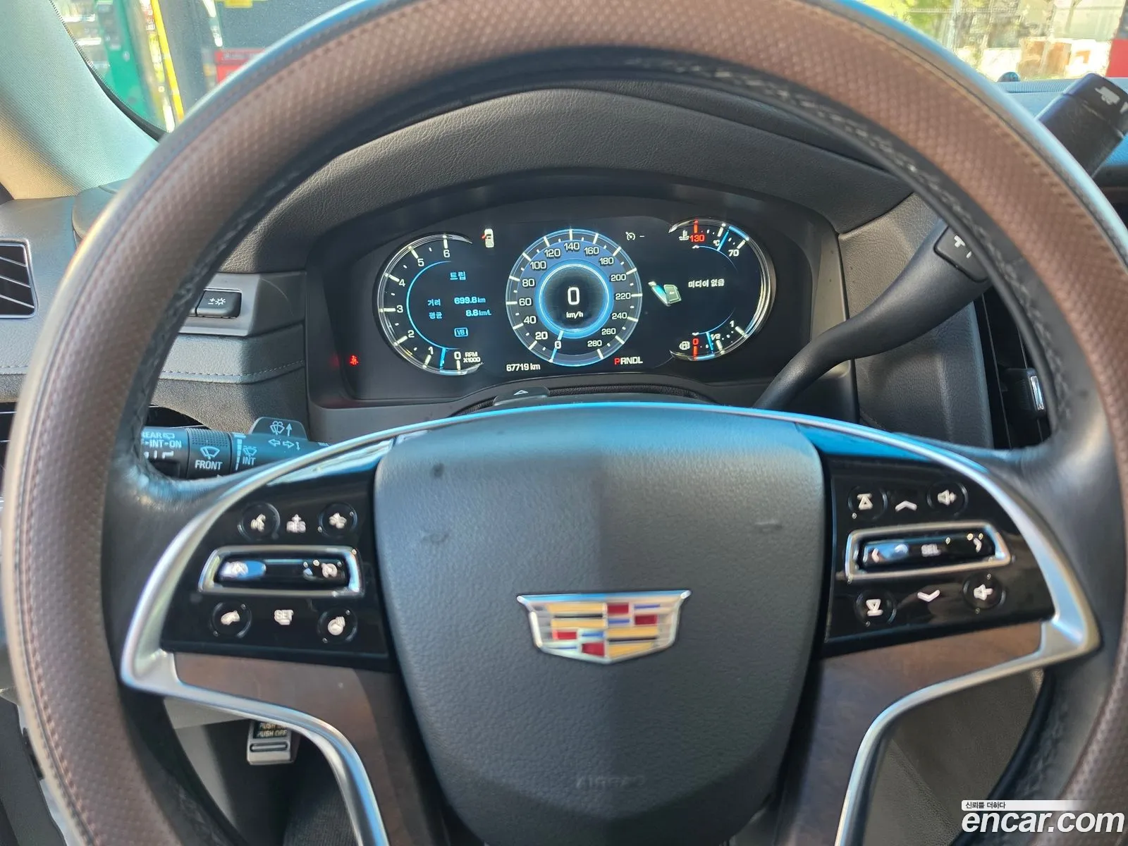 Cadillac Escalade 2018 — 13