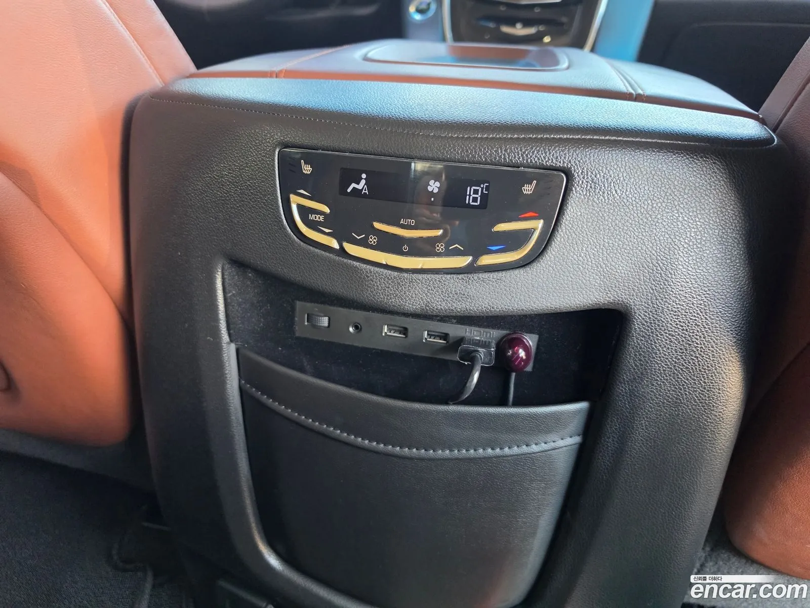 Cadillac Escalade 2018 — 18