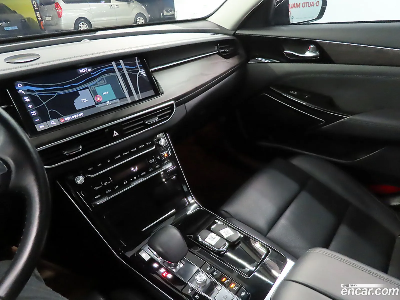 Kia K7 Premier Hybrid 2020 — 17