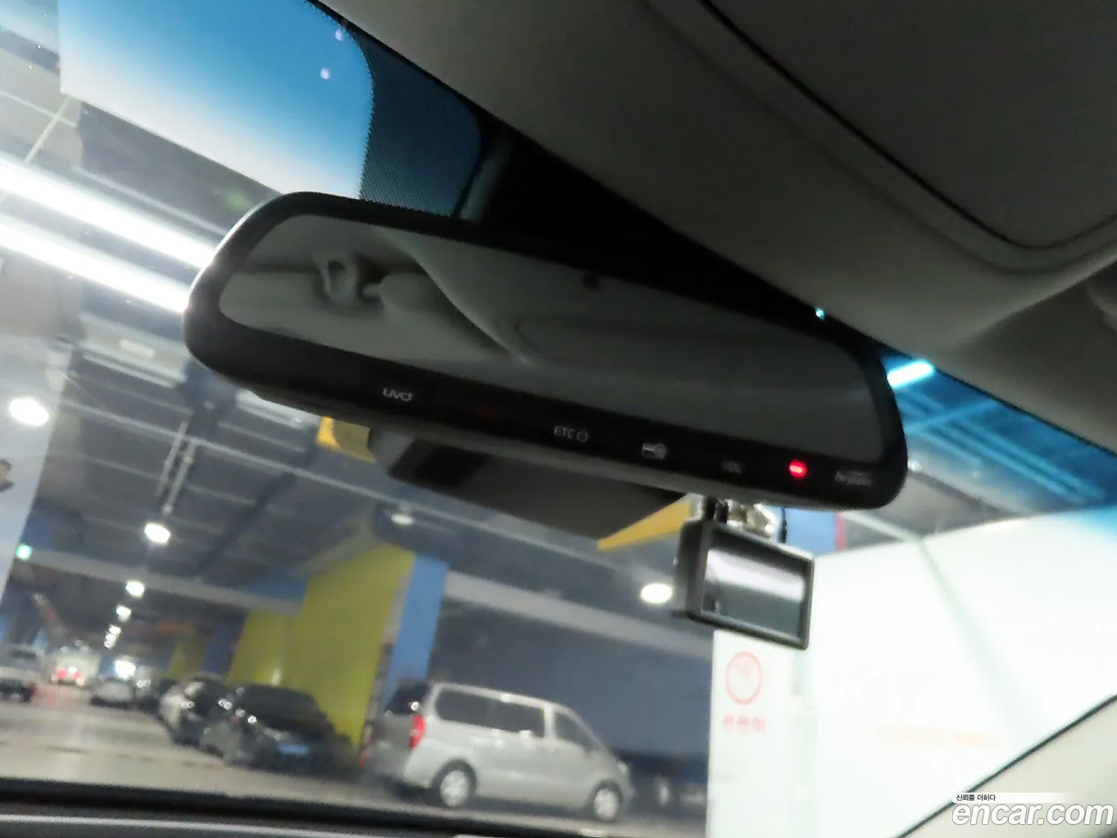 Kia K7 Premier Hybrid 2020 — 14