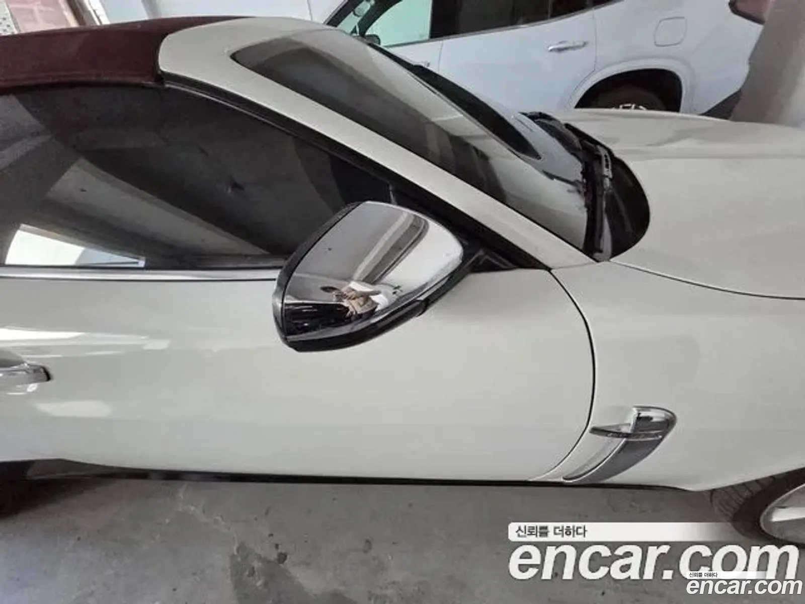 Jaguar XK 2011 — 13