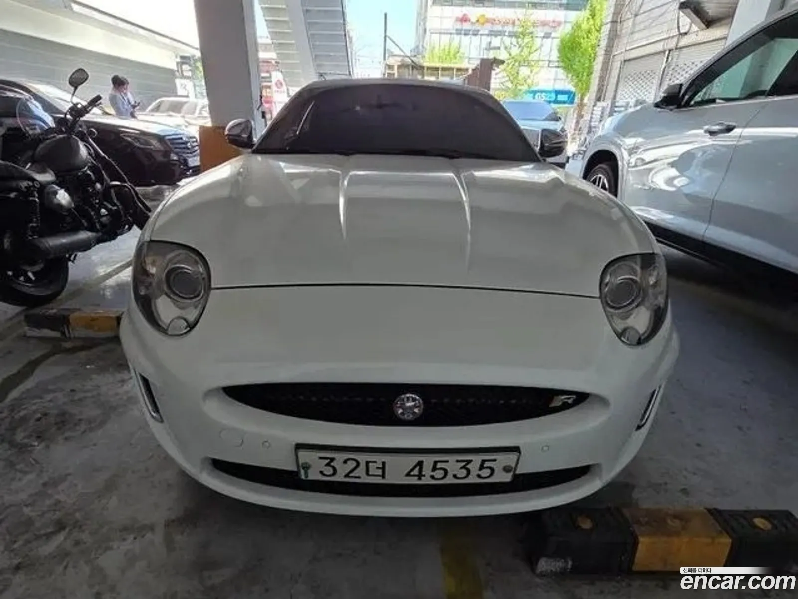 Jaguar XK 2011 — 2