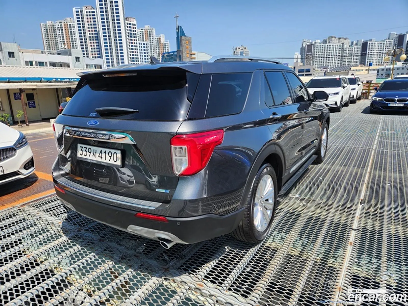 Ford Explorer 6th Gen 2020 — 9