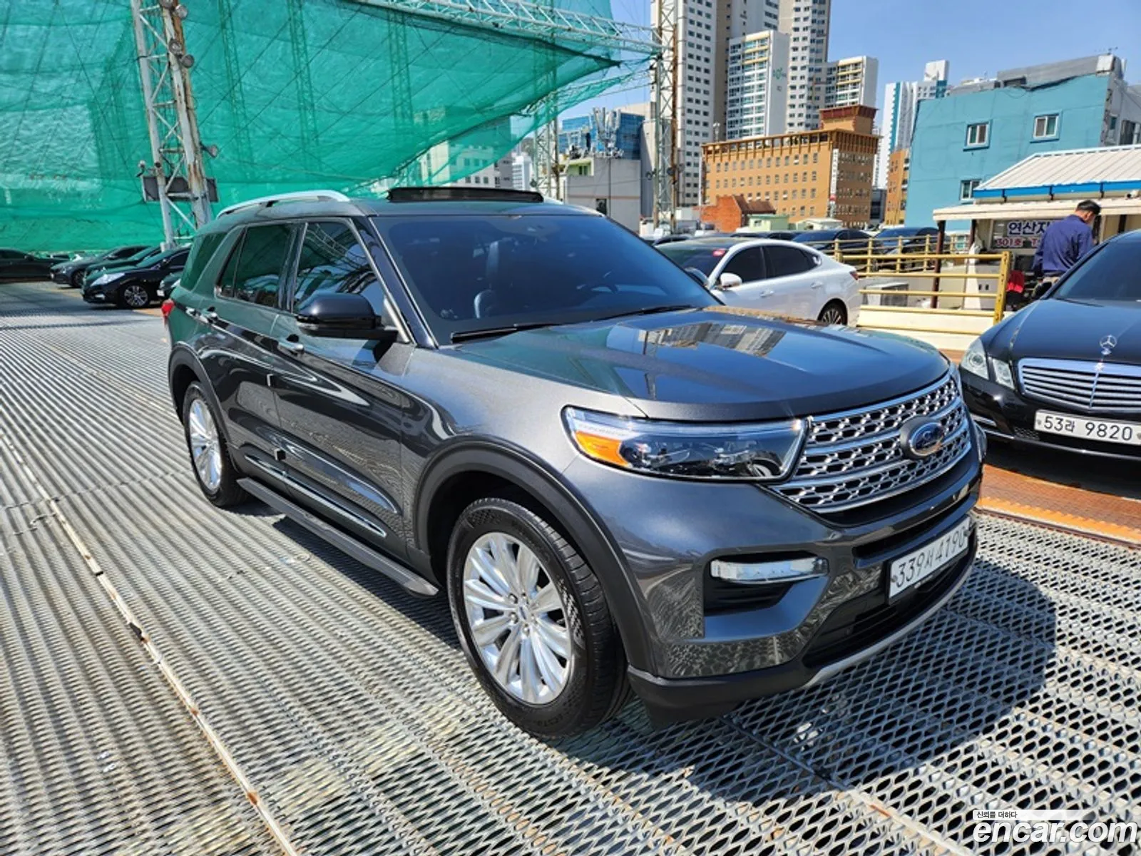 Ford Explorer 6th Gen 2020 — 5