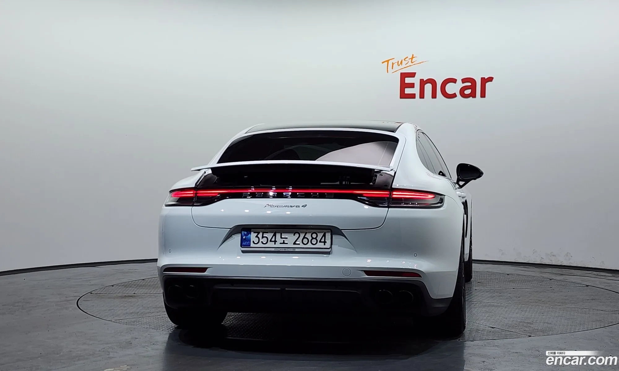 Porsche Panamera 2023 — 32