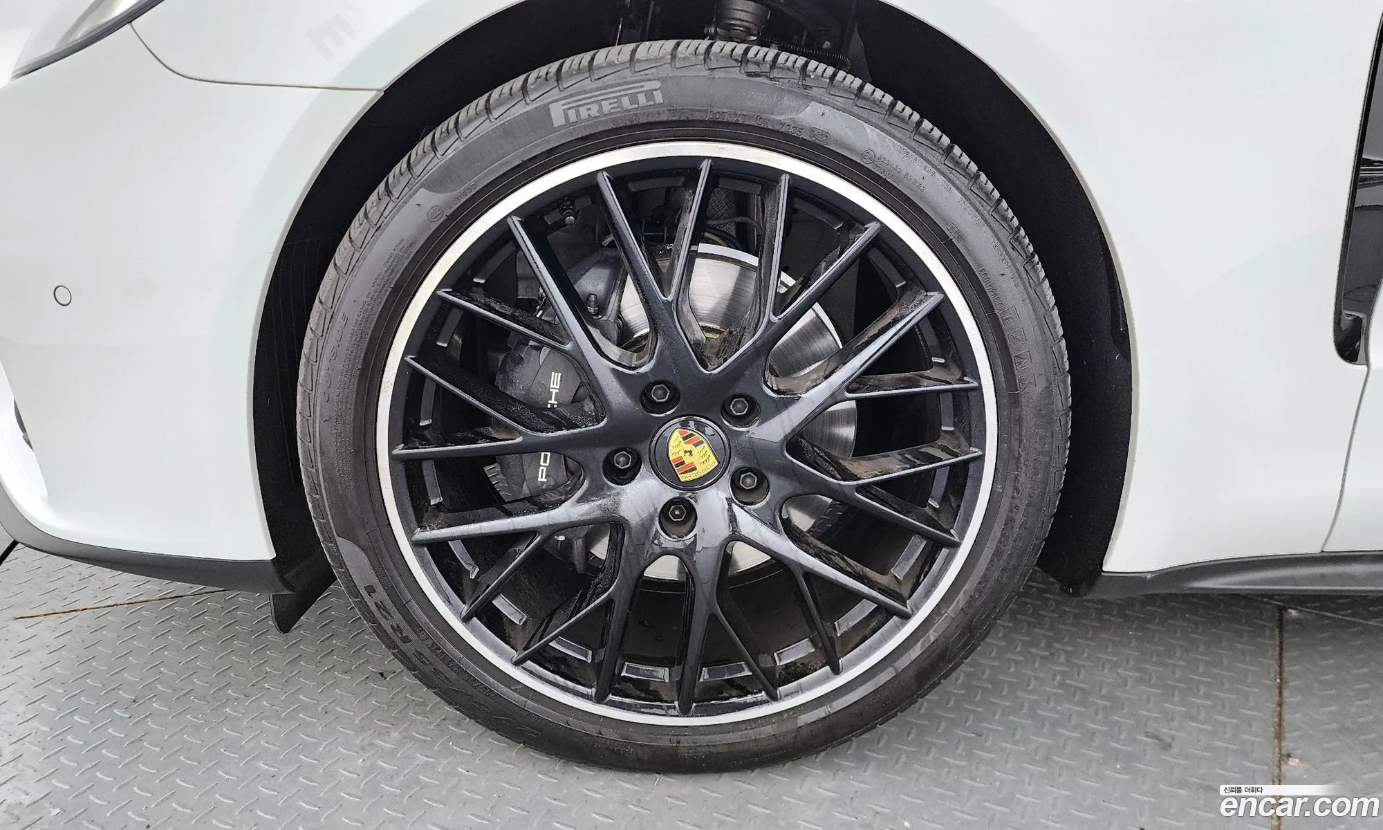 Porsche Panamera 2023 — 33