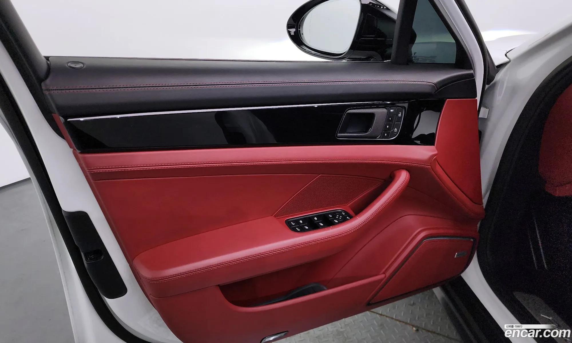 Porsche Panamera 2023 — 12