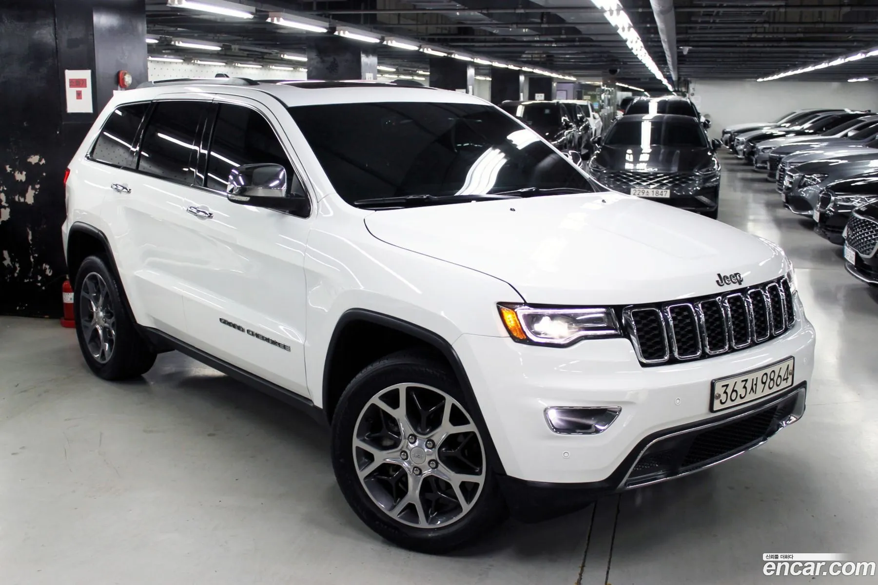 Jeep Grand Cherokee 2019 — 16