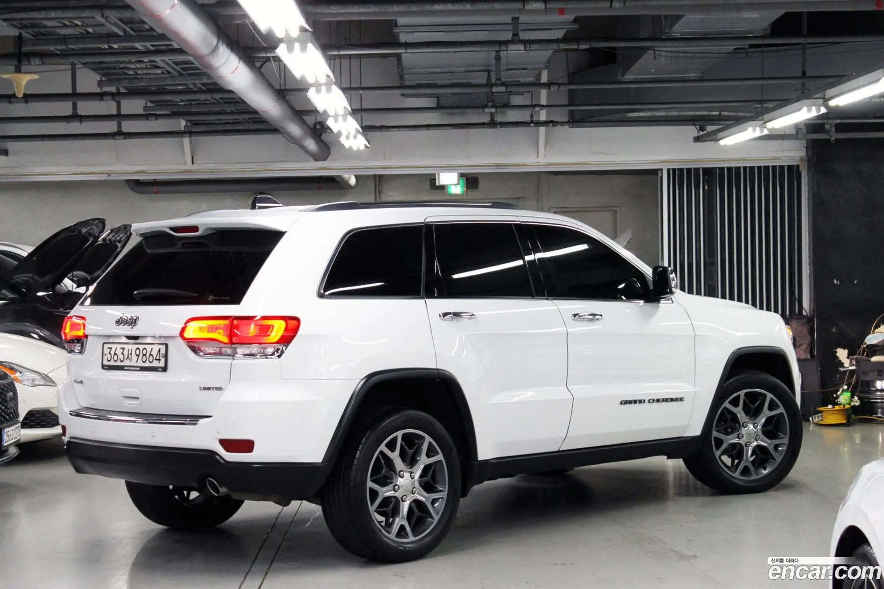 Jeep Grand Cherokee 2019 — 17