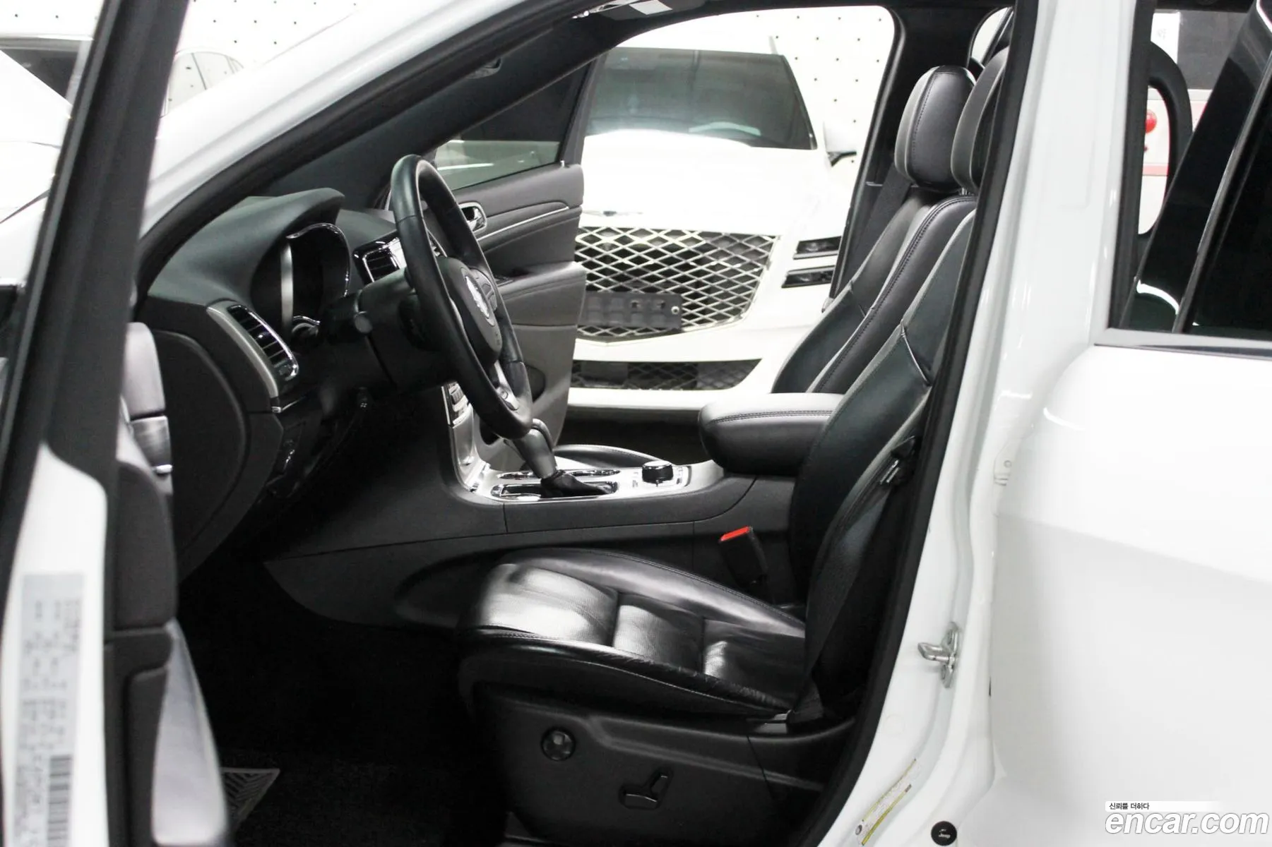 Jeep Grand Cherokee 2019 — 2