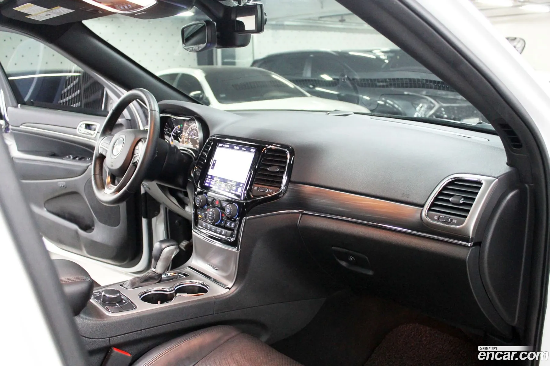 Jeep Grand Cherokee 2019 — 4