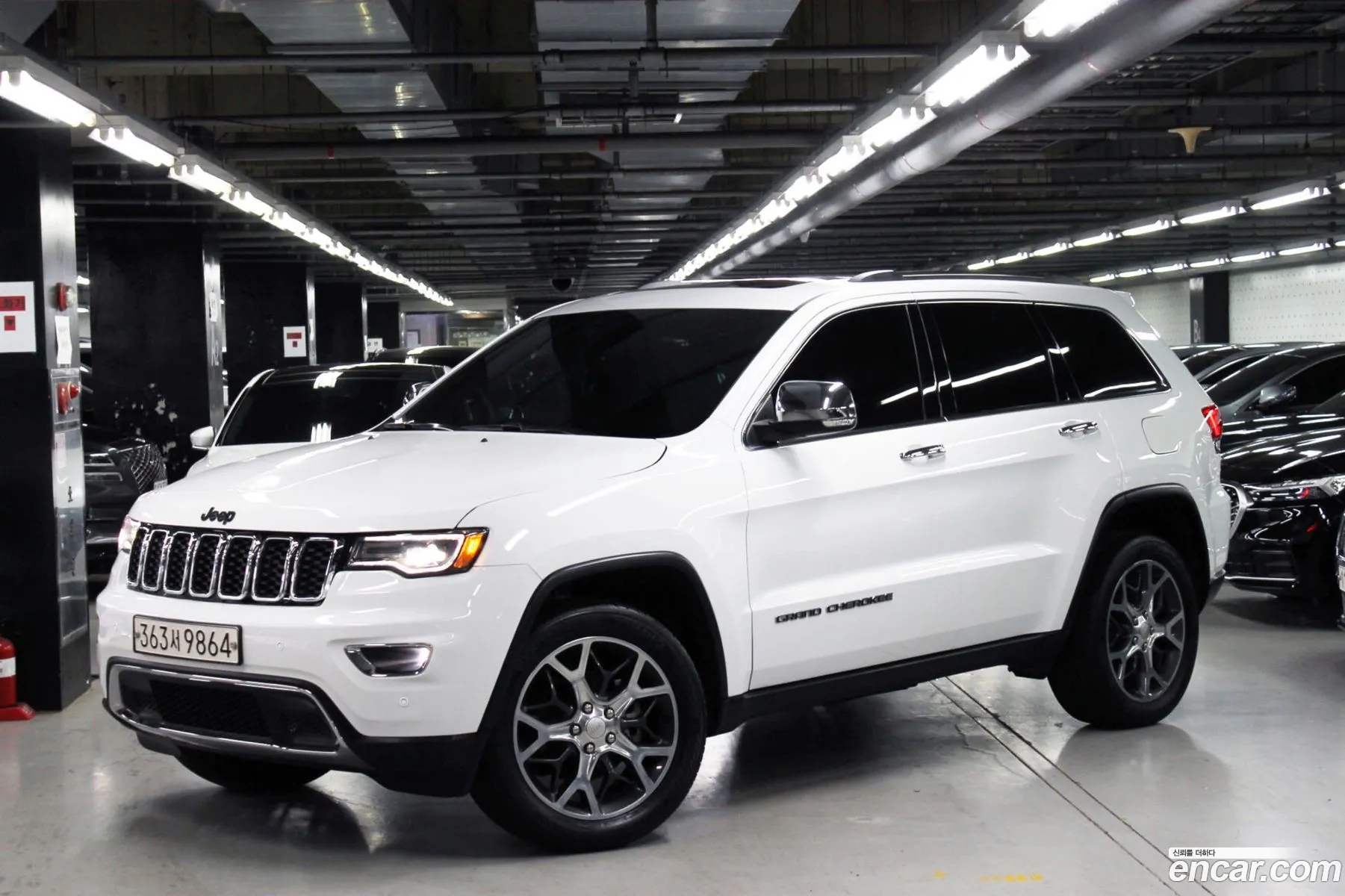 Jeep Grand Cherokee 2019 — 12