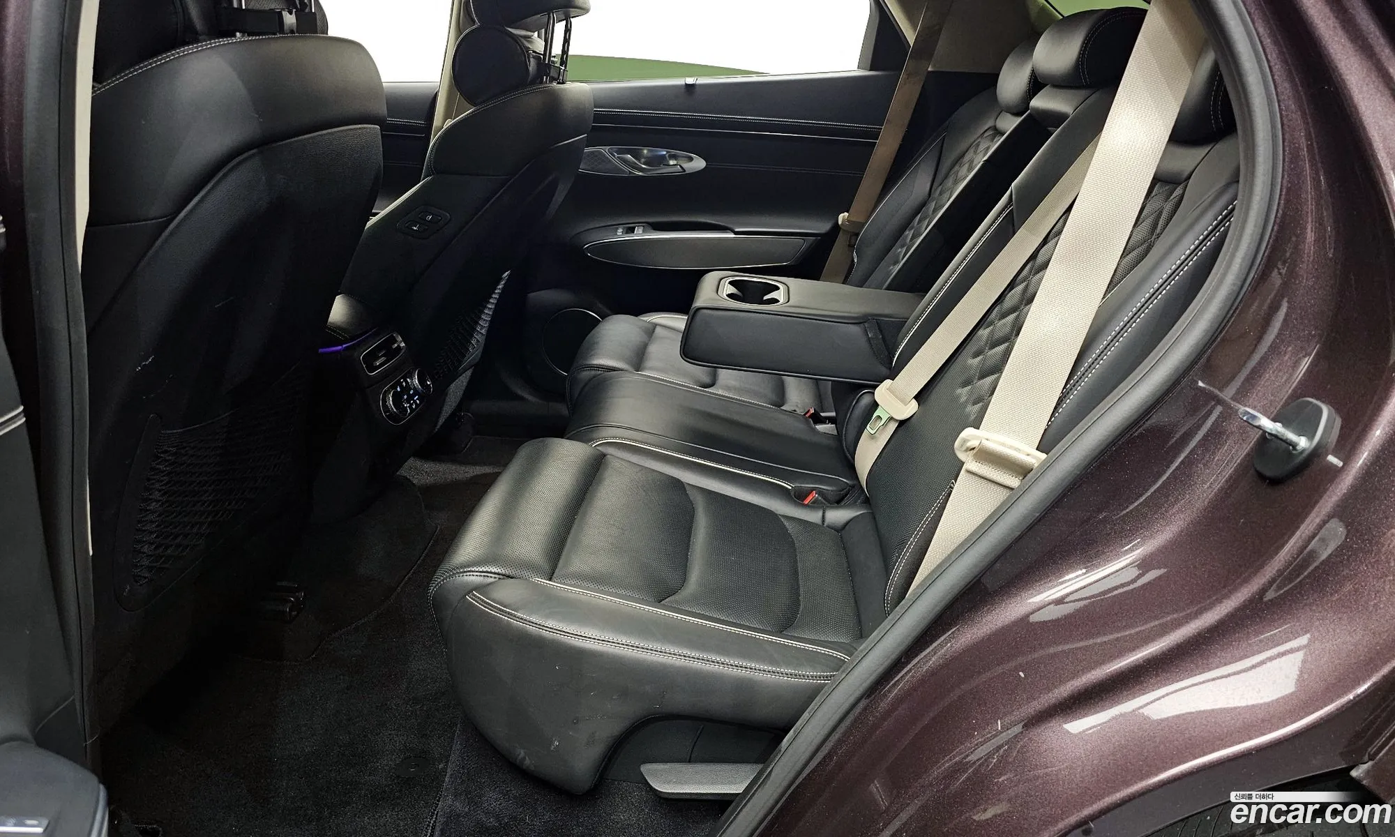Genesis Electrified GV70 2022 — 14