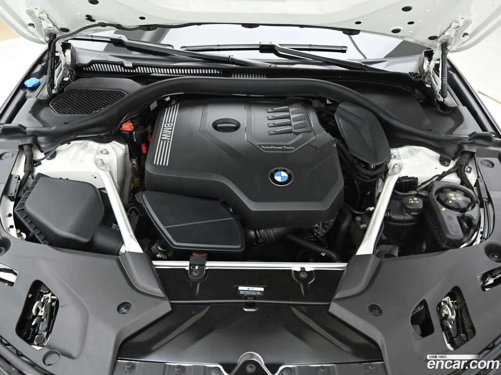 BMW 5 Series 2023 WBA11BH00PCN66621 — 8