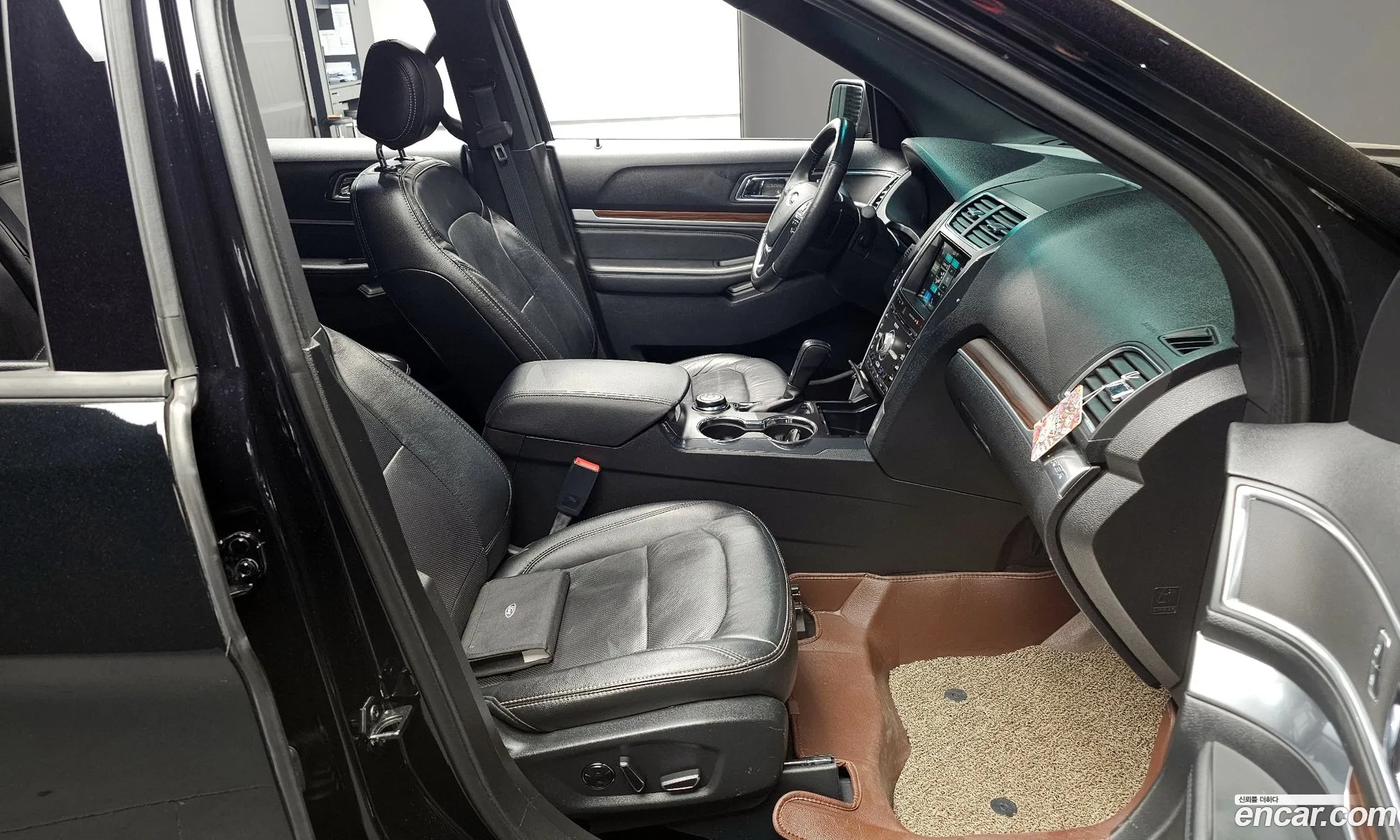 Ford Explorer 2016 1FM5K8FH2HGA30224 — 6