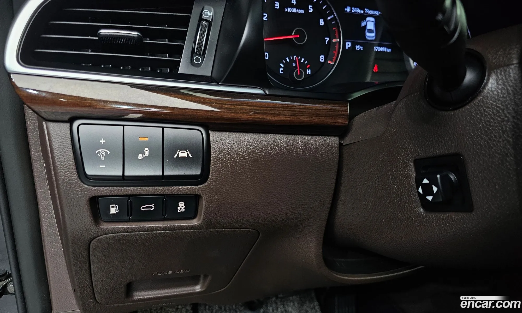 Kia K7 2018 — 15