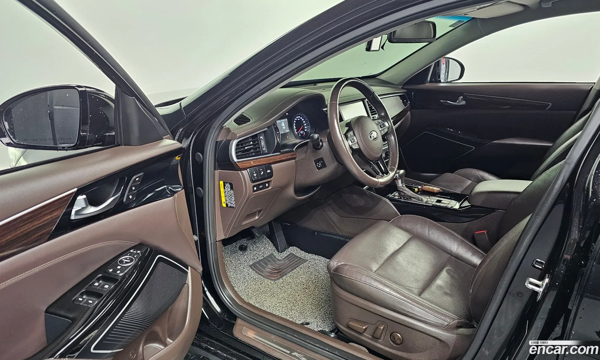 Kia K7 2018 — 18