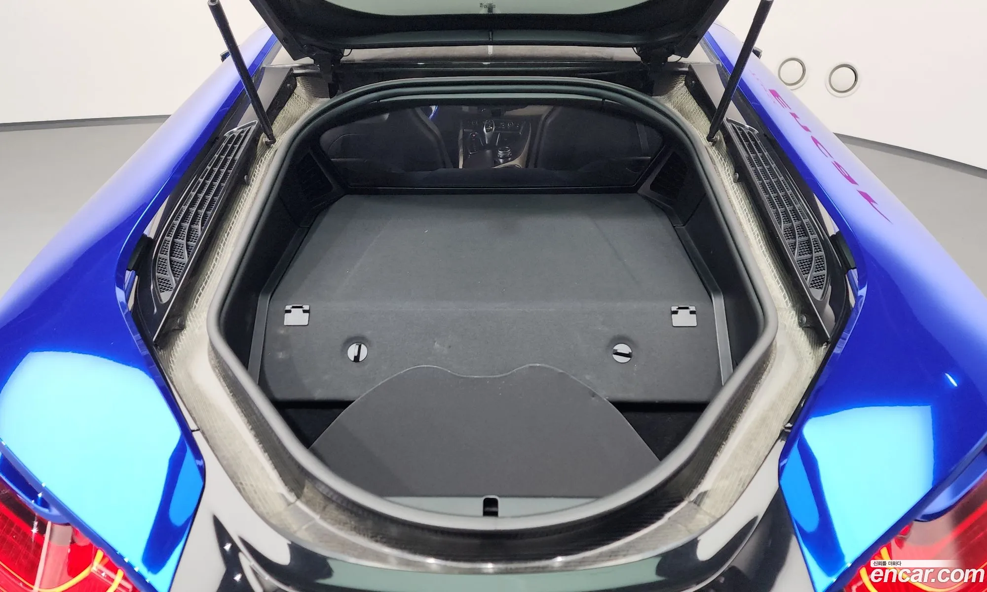 BMW i8 2015 WBY2Z2108FV347238 — 7
