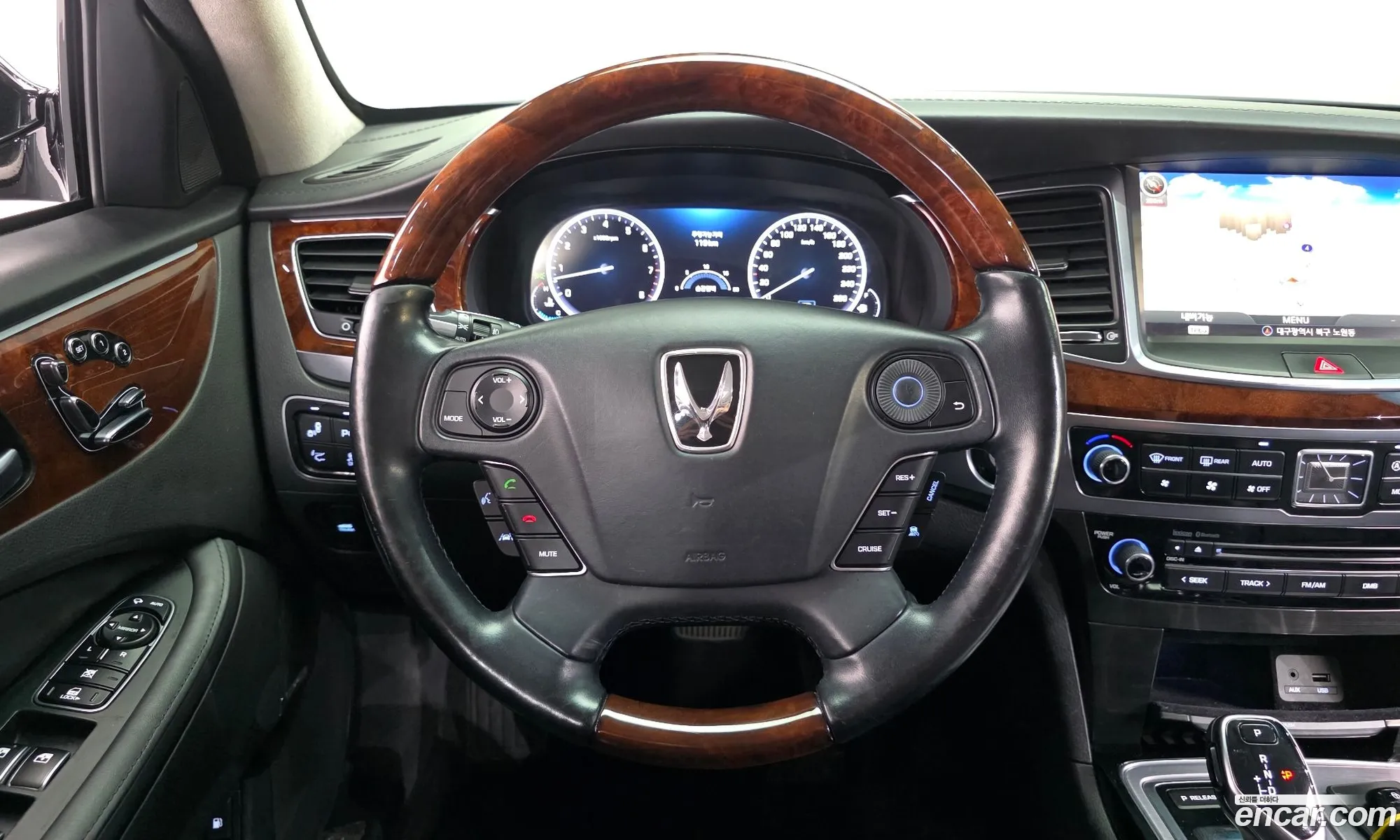 Hyundai Equus 2014 — 19