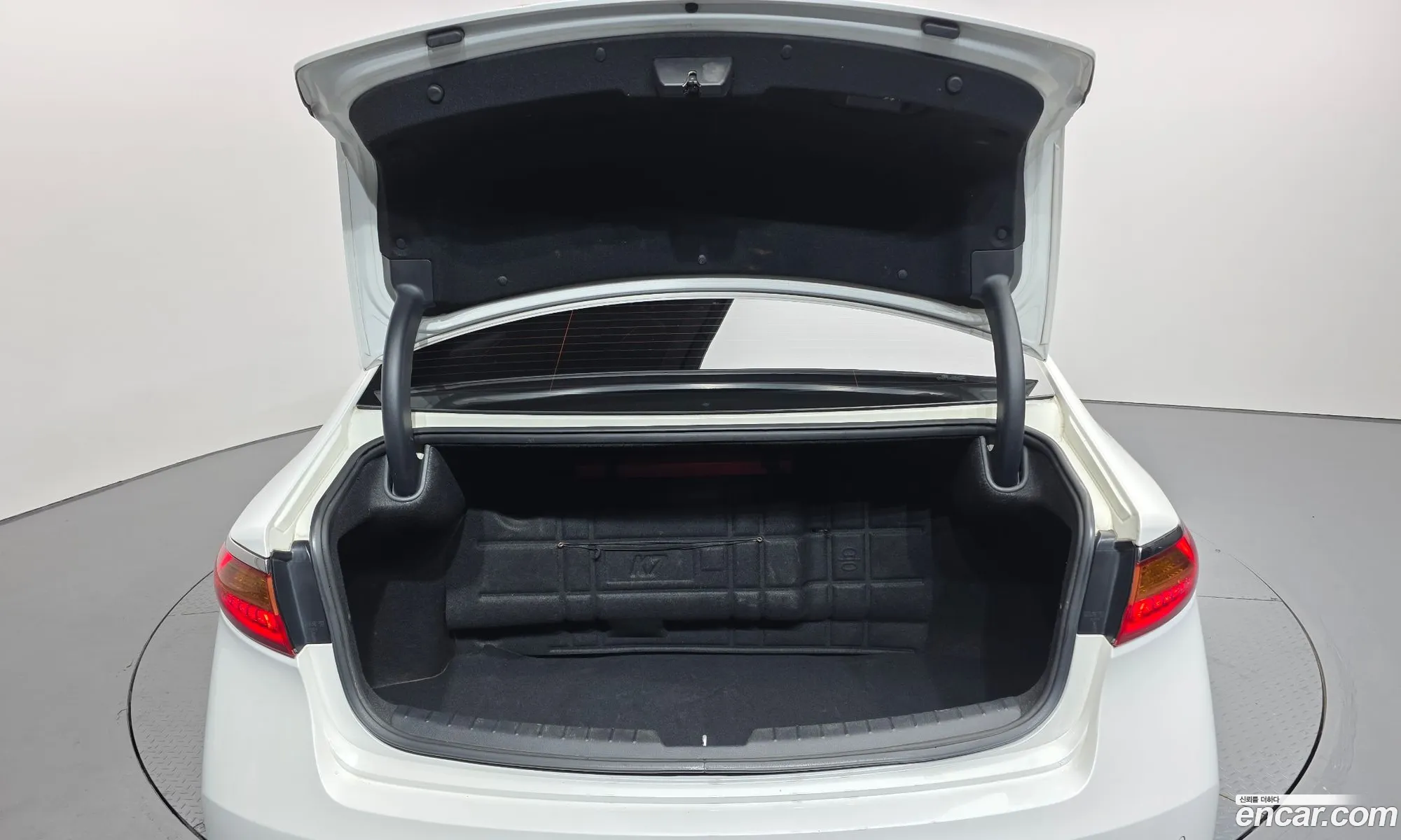 Kia K7 2016 — 9