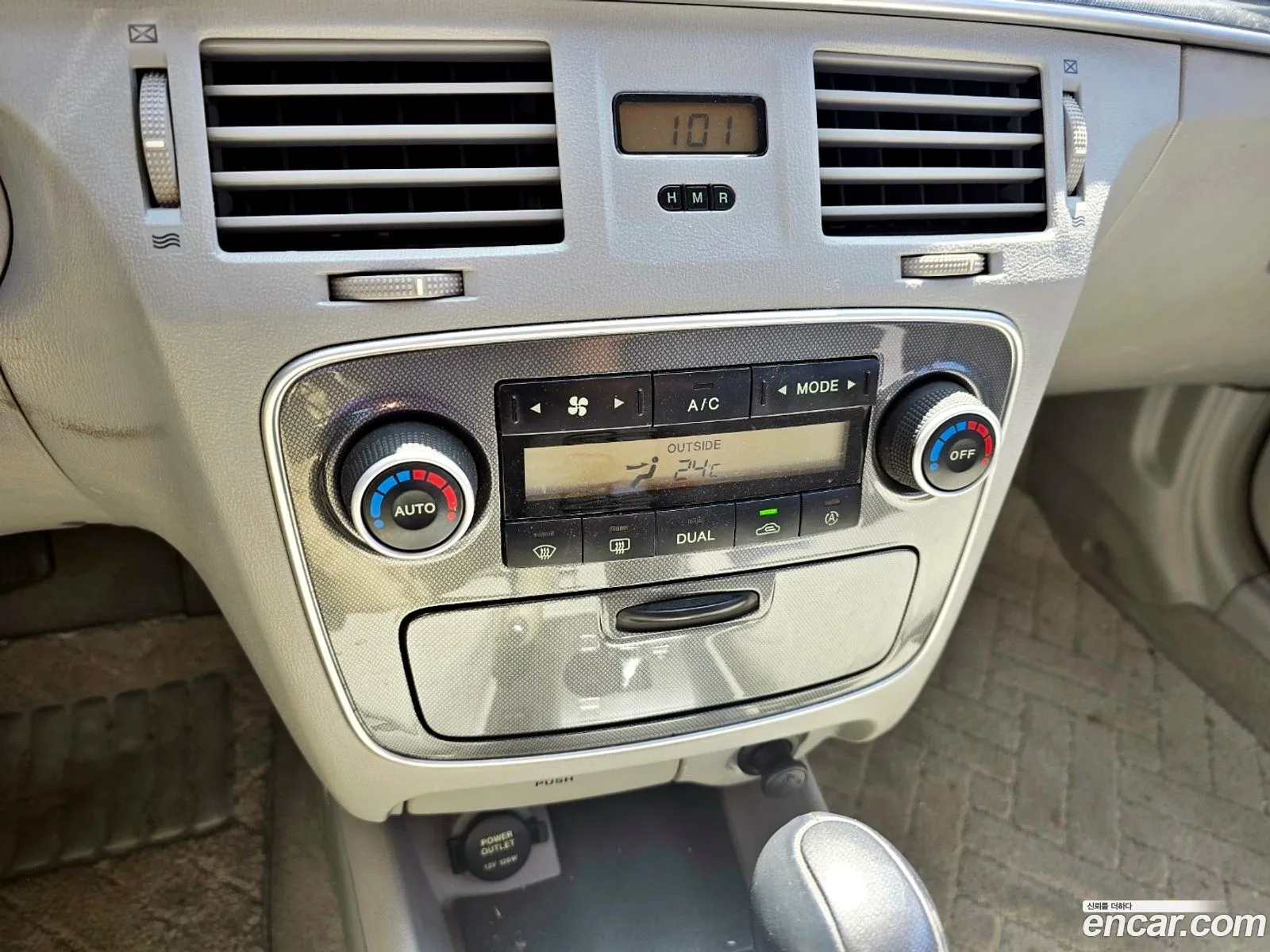 Hyundai NF Sonata 2006 — 12