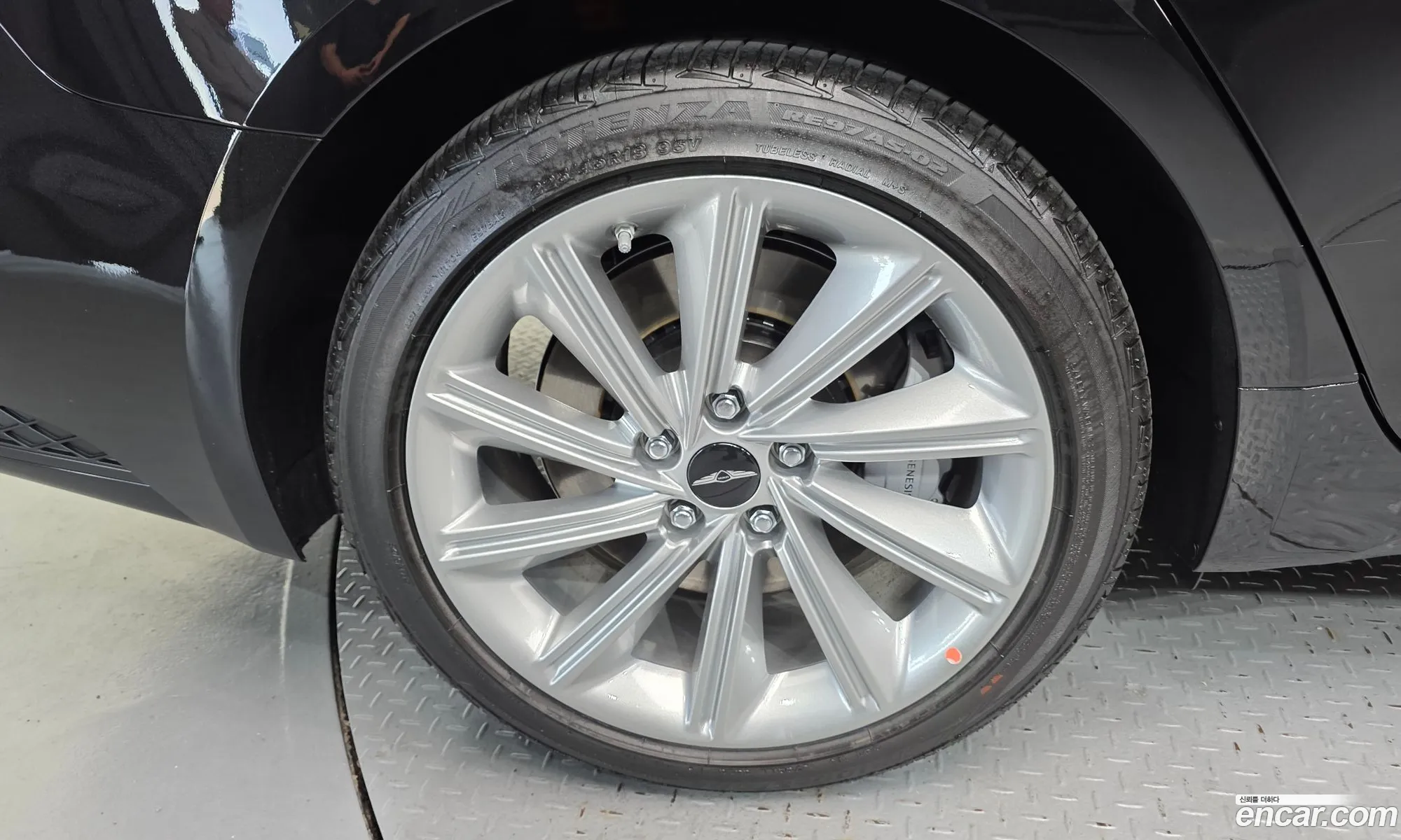 Genesis G70 2024 — 30