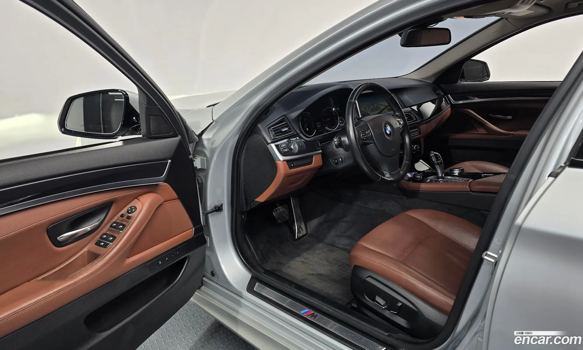 BMW 5 Series 2015 WBA5E7101GG157355 — 16