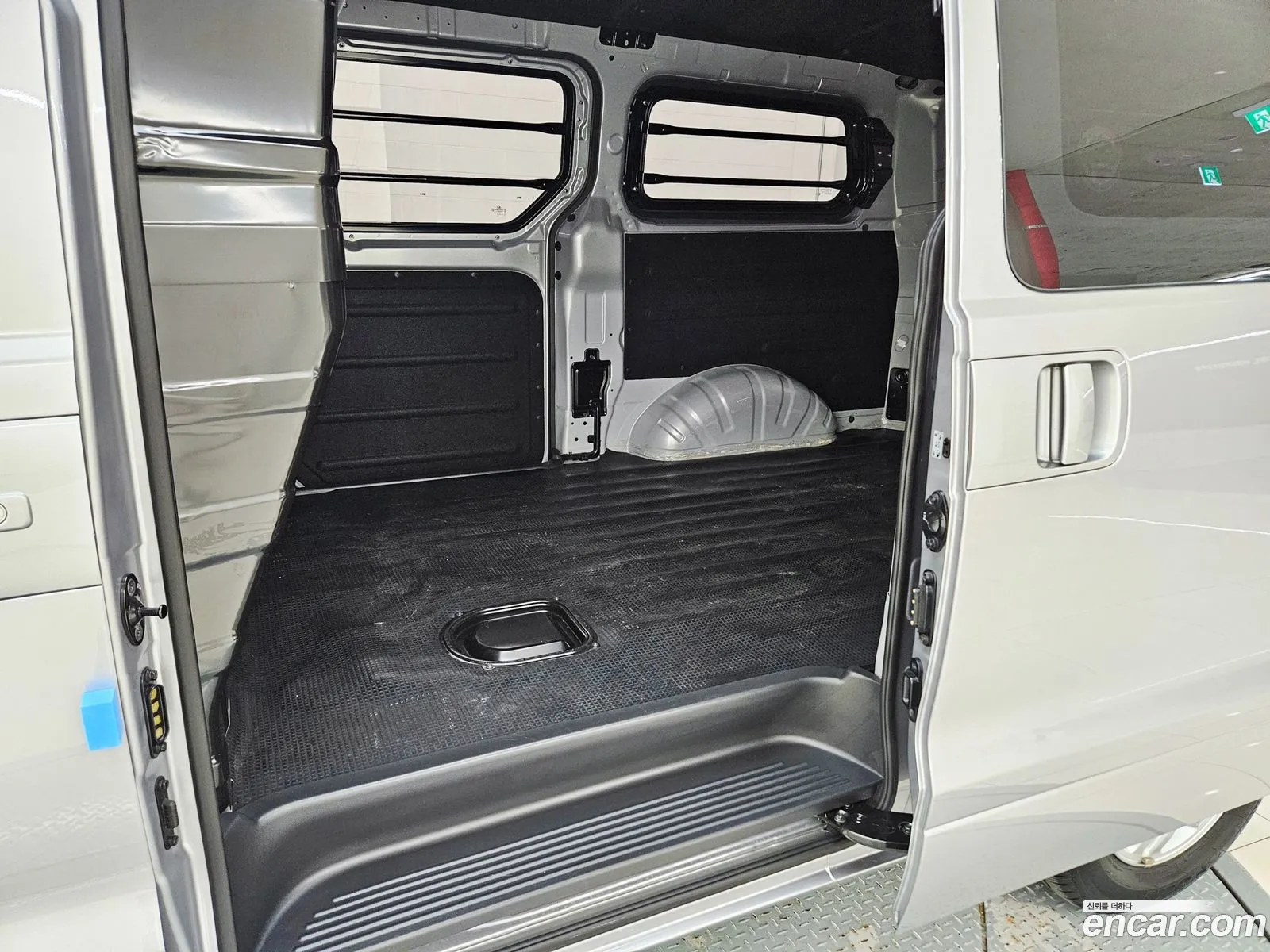 Hyundai Grand Starex 2021 — 13