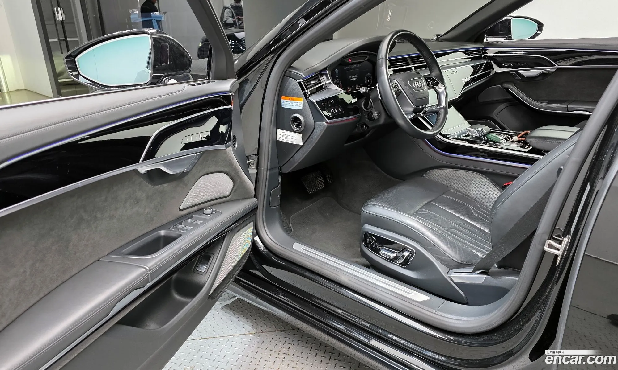 Audi A8 2020 WAUZZZF88LN009709 — 21