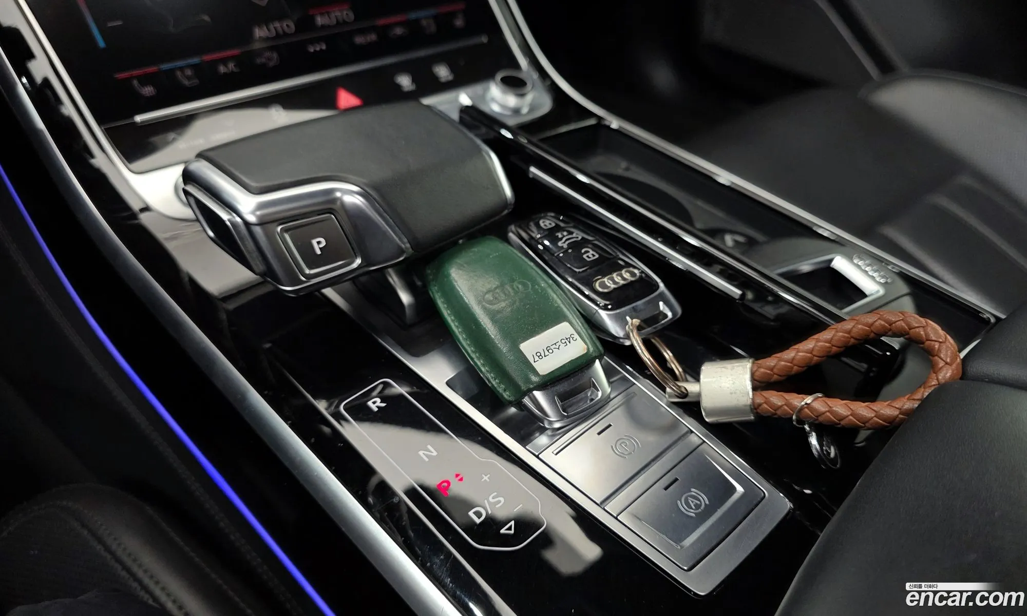 Audi A8 2020 WAUZZZF88LN009709 — 28