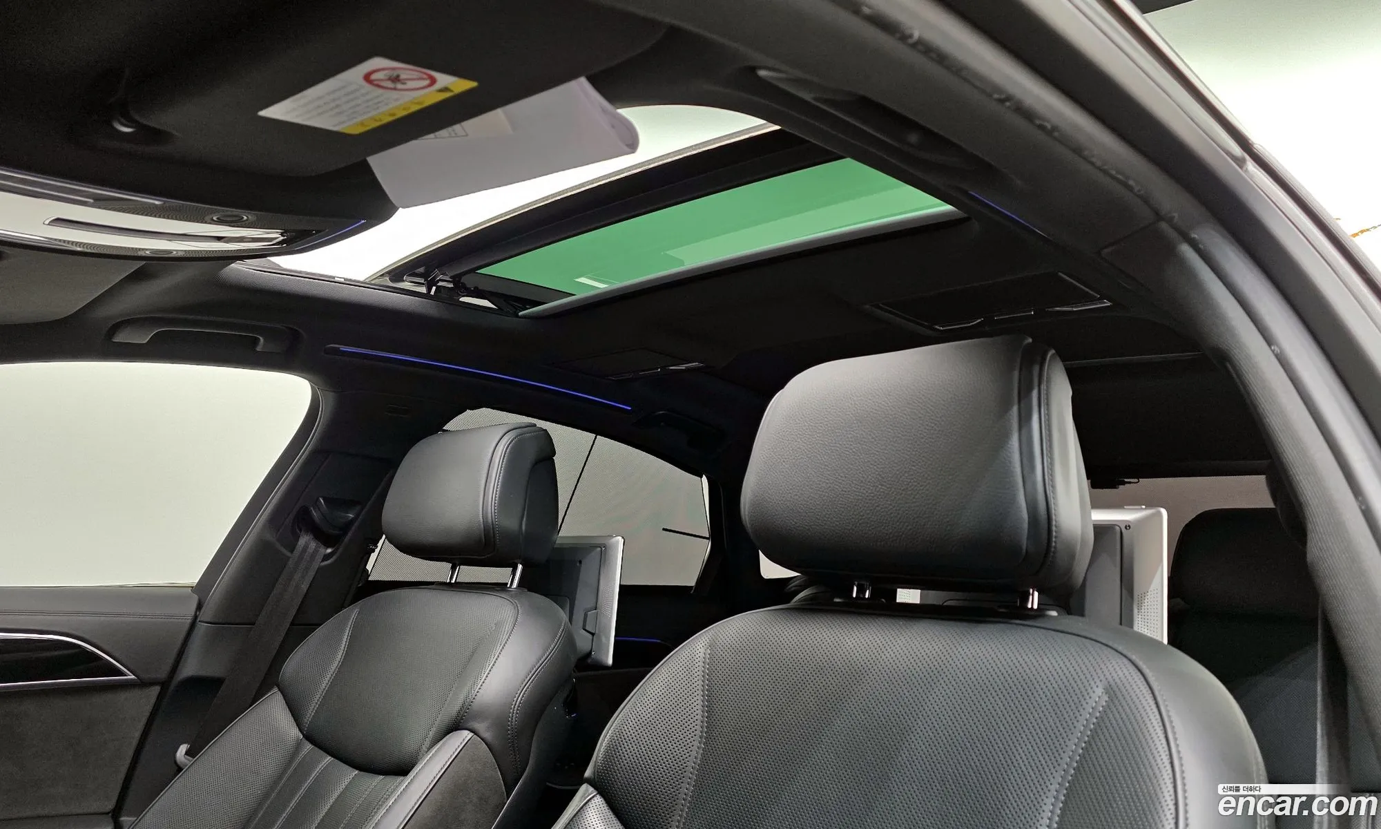 Audi A8 2020 WAUZZZF88LN009709 — 30