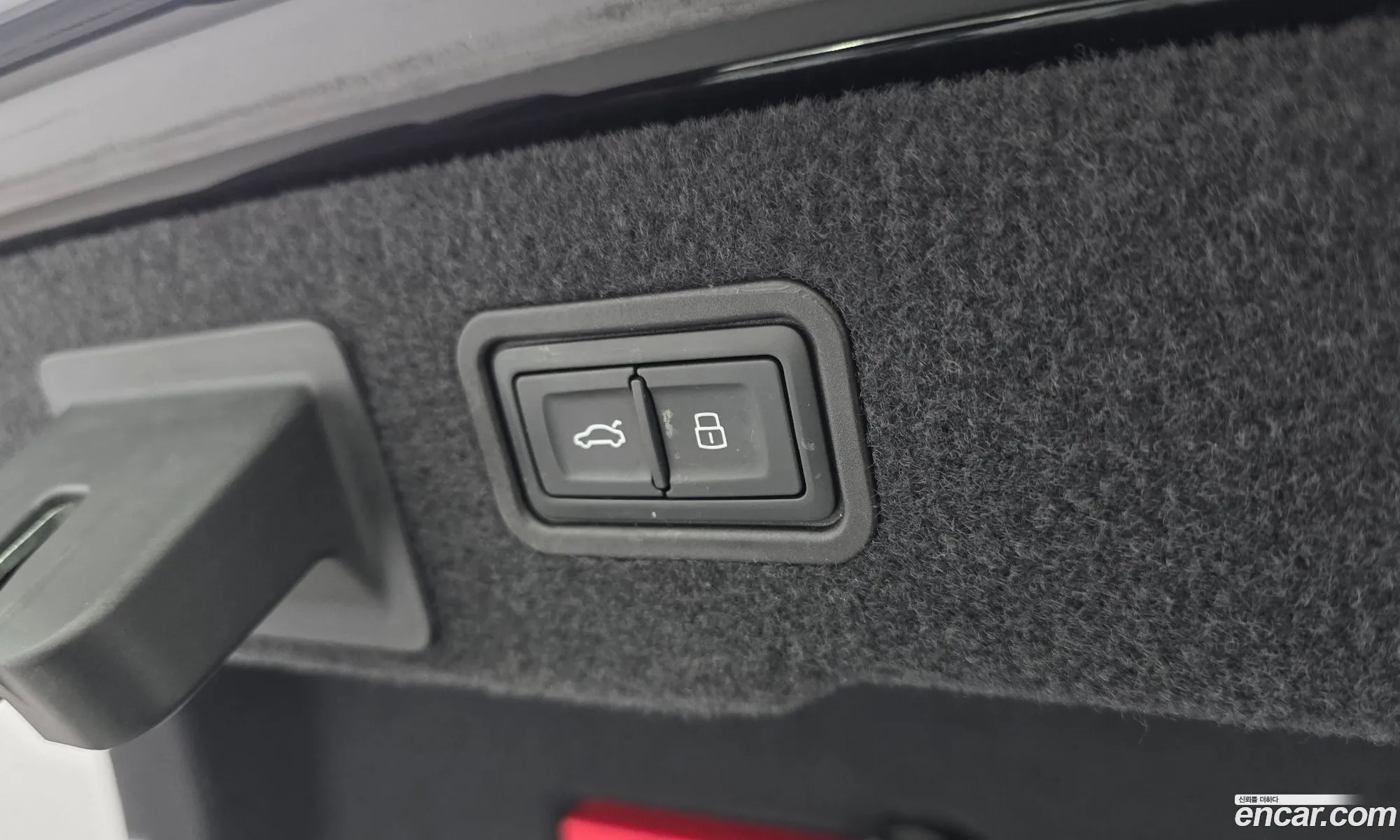 Audi A8 2020 WAUZZZF88LN009709 — 19