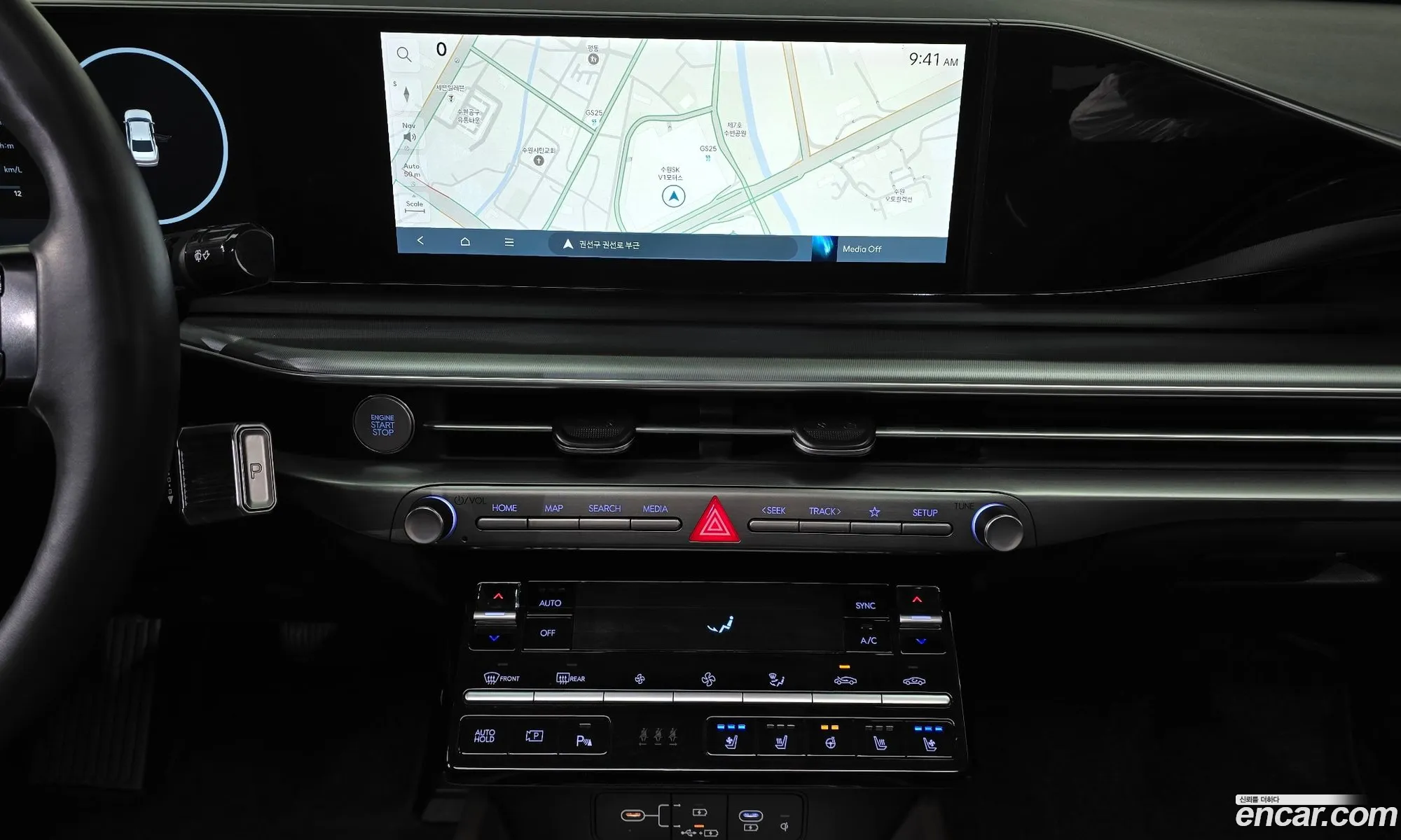 Hyundai Grandeur 2023 — 28