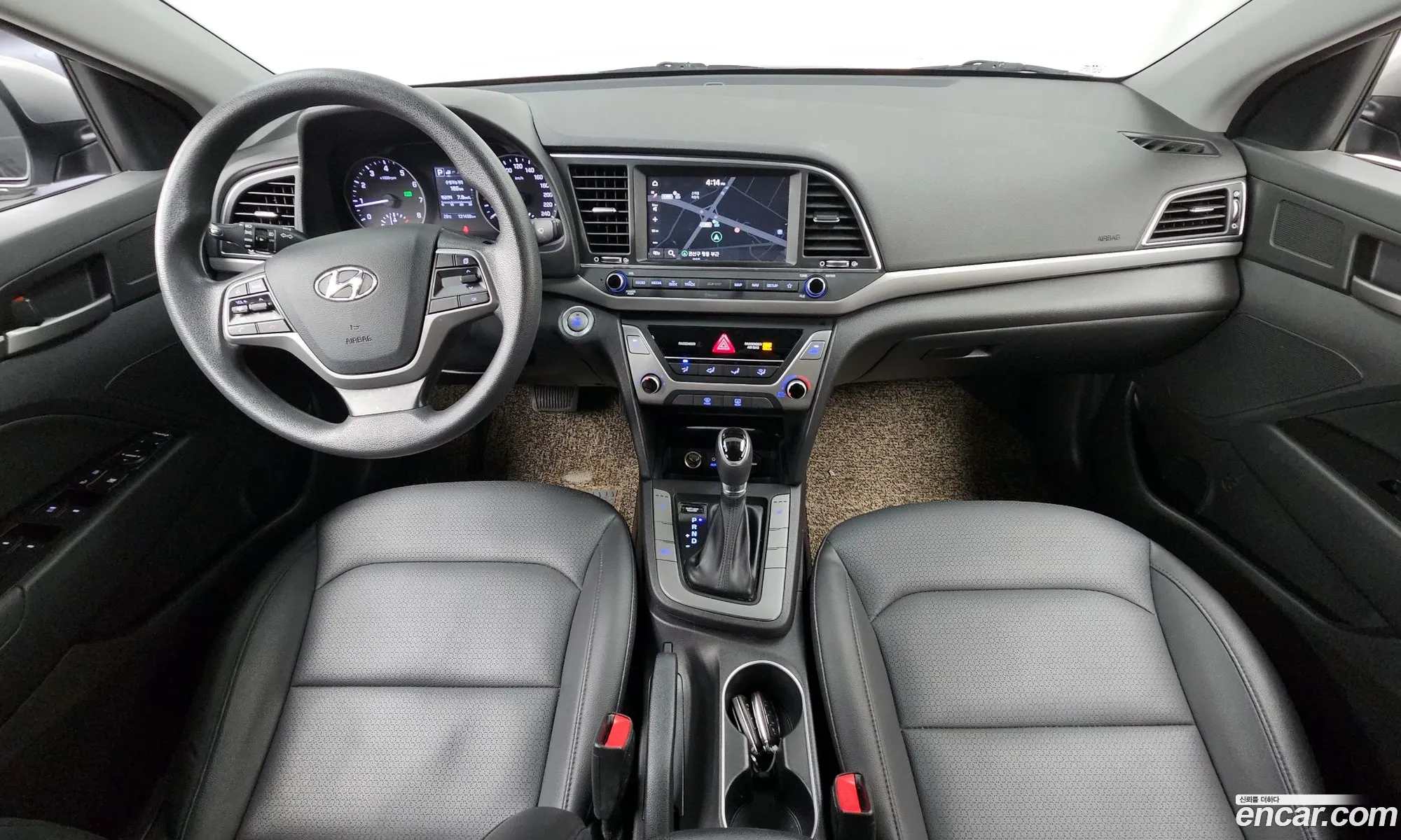 Hyundai Elantra AD 2017 — 27