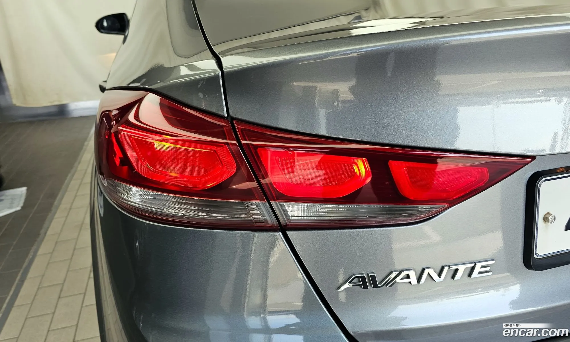 Hyundai Elantra AD 2017 — 15