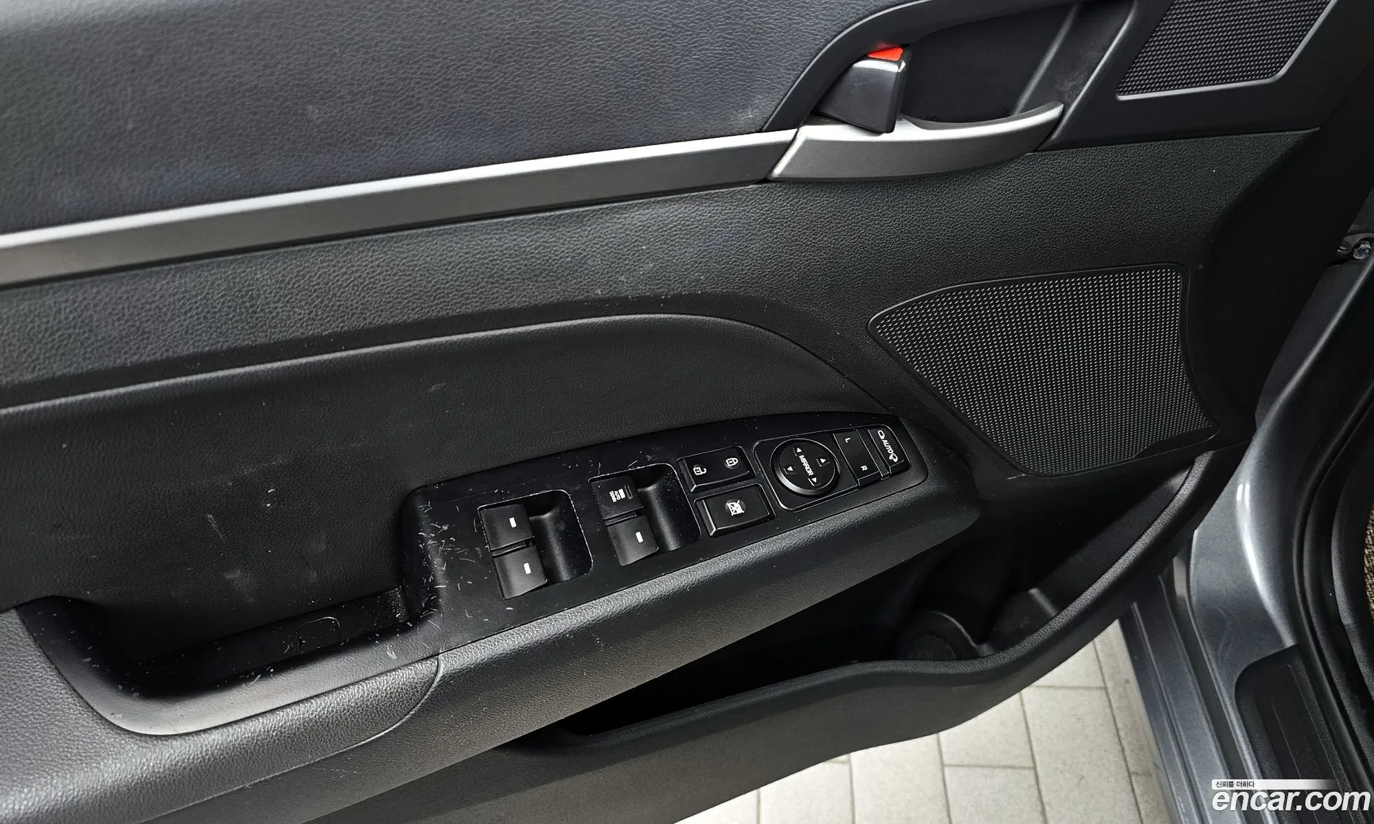 Hyundai Elantra AD 2017 — 9