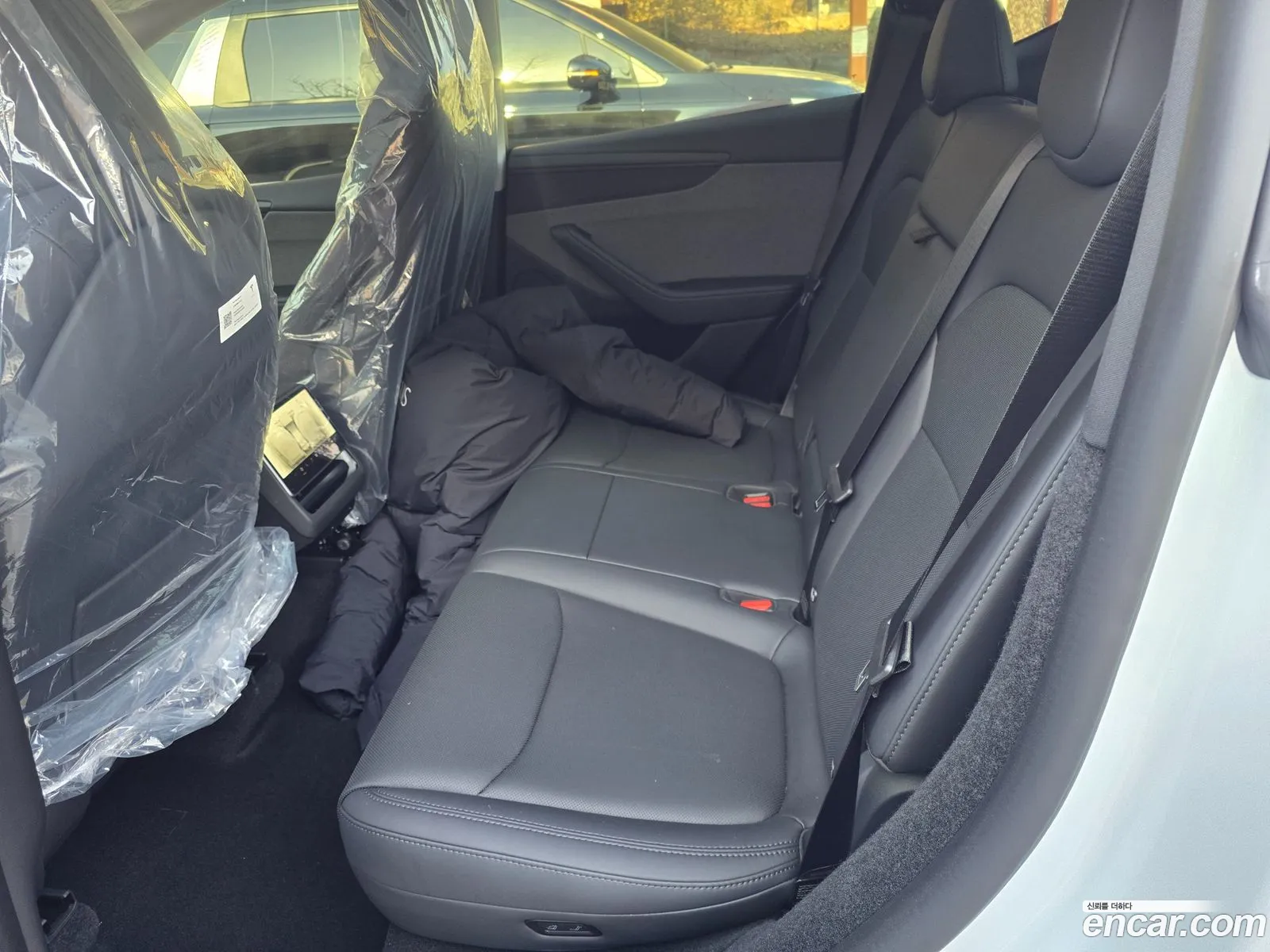Tesla Model Y 2025 — 5