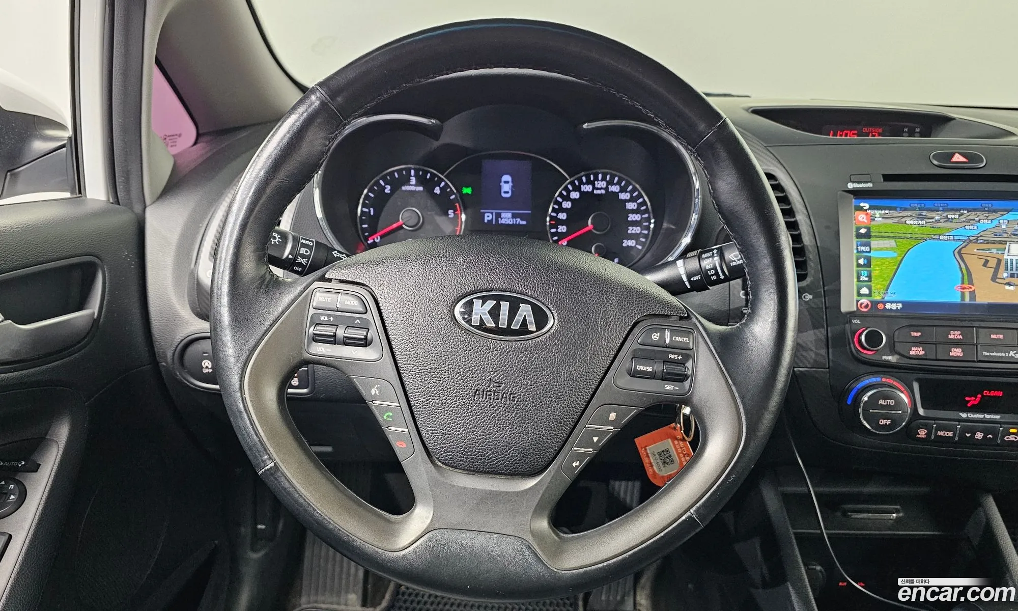 Kia K3 2015 — 7