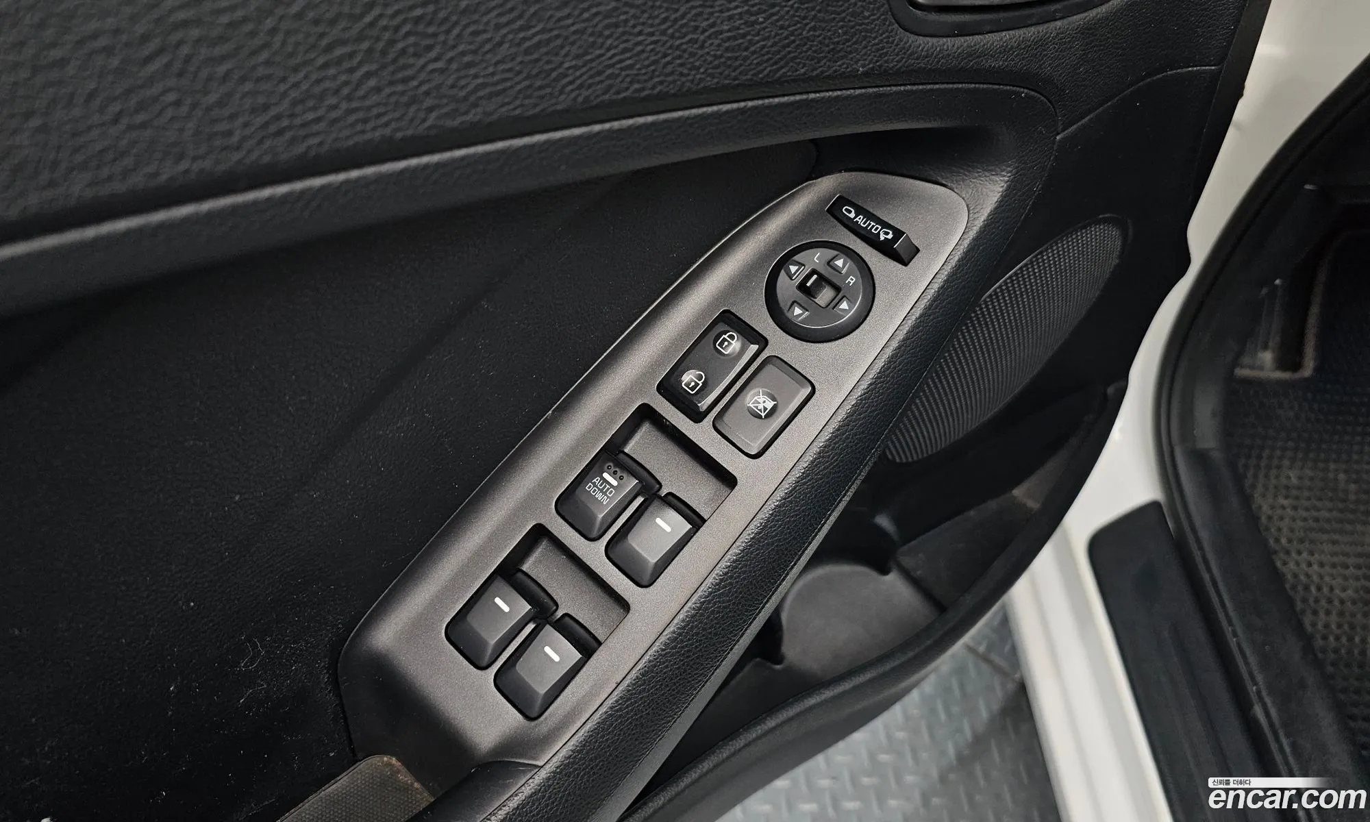 Kia K3 2015 — 8