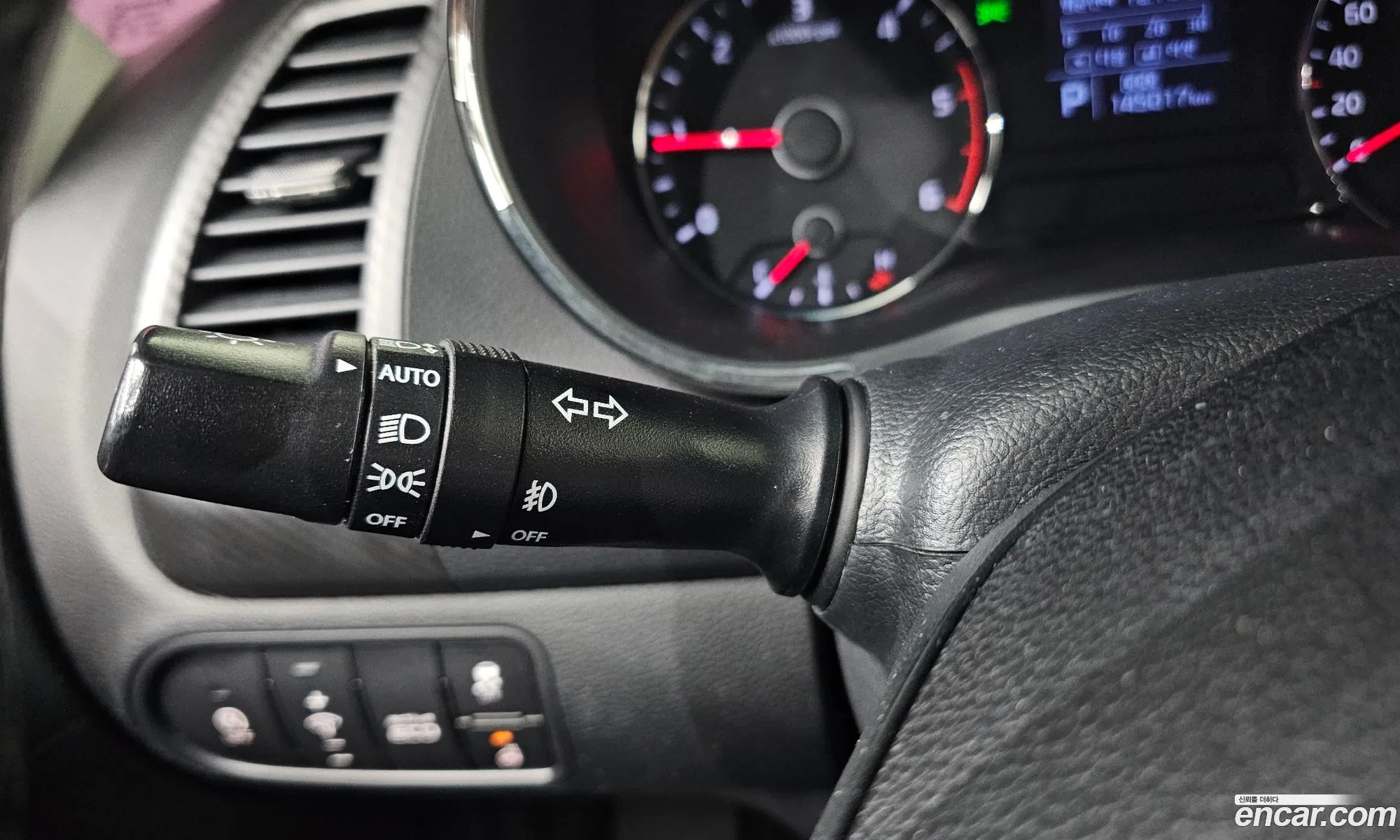 Kia K3 2015 — 12