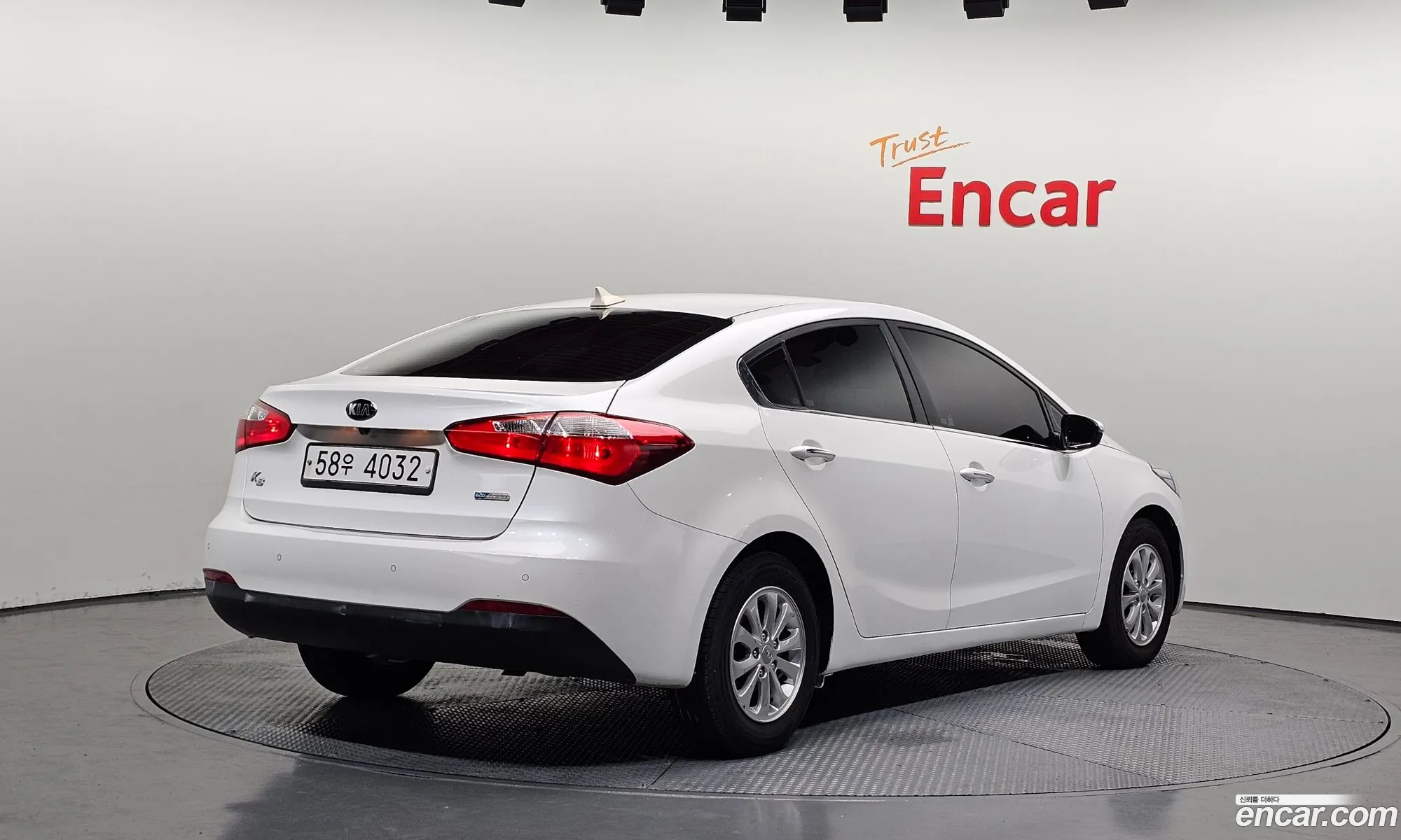 Kia K3 2015 — 11