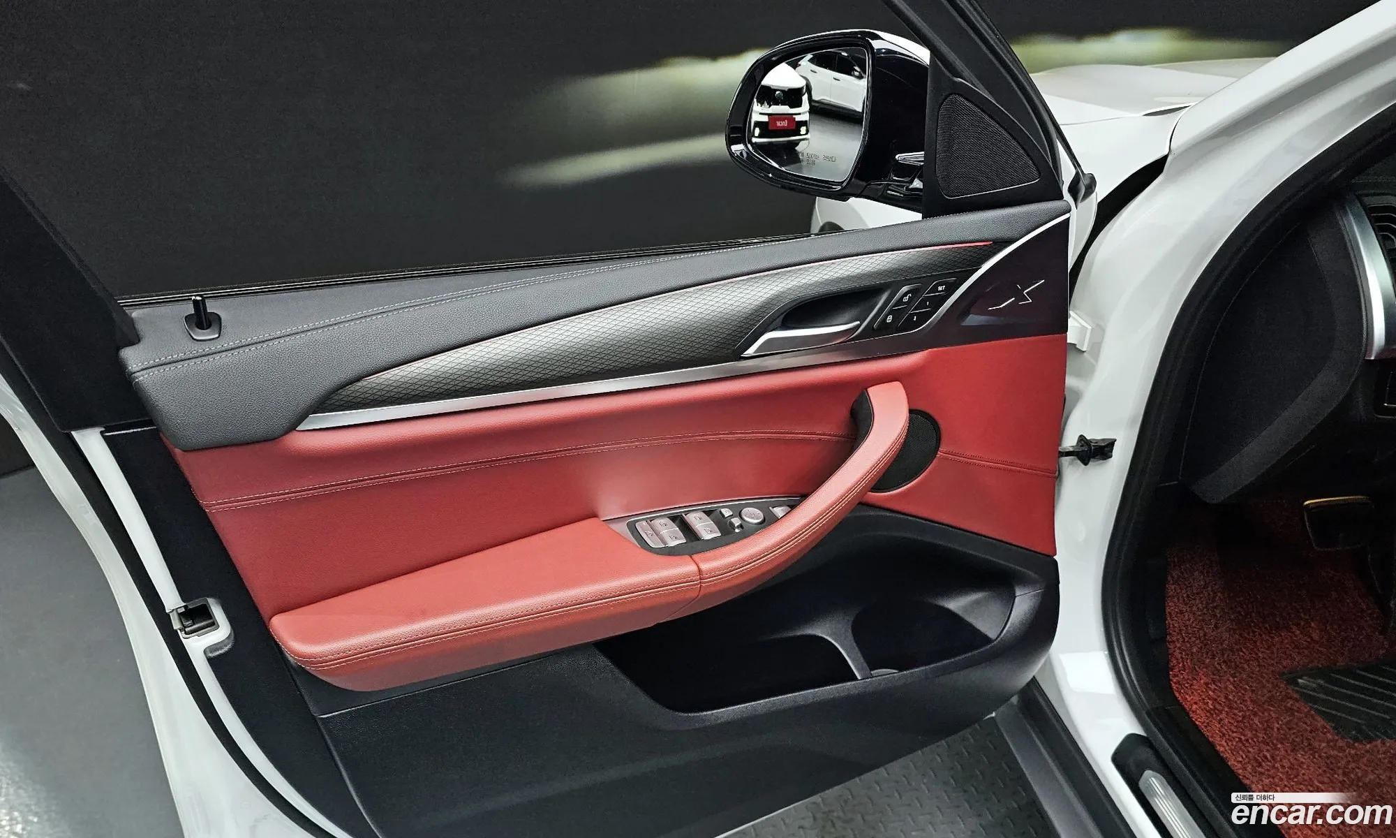 BMW X4 2018 WBAVJ1104KLF60080 — 19