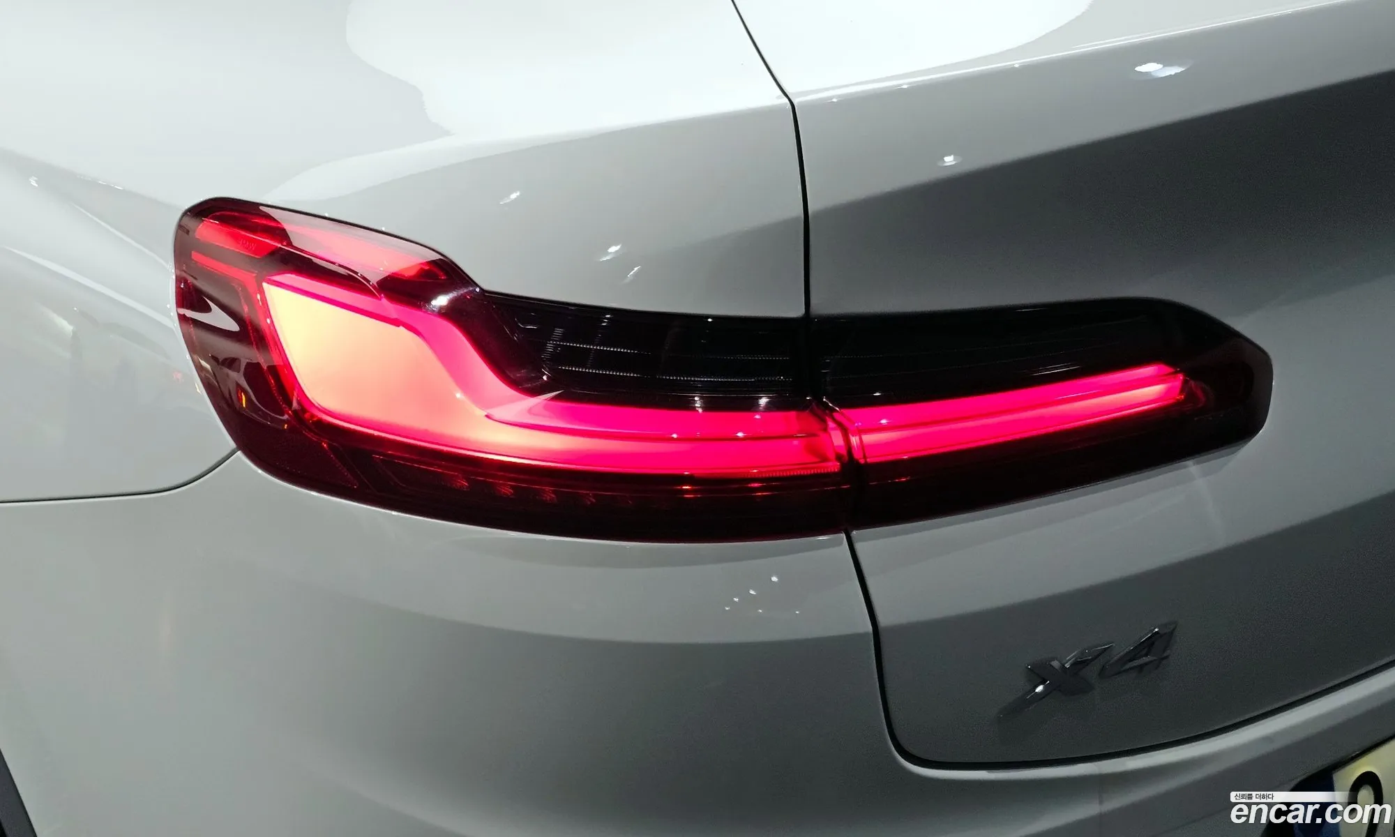 BMW X4 2018 WBAVJ1104KLF60080 — 11