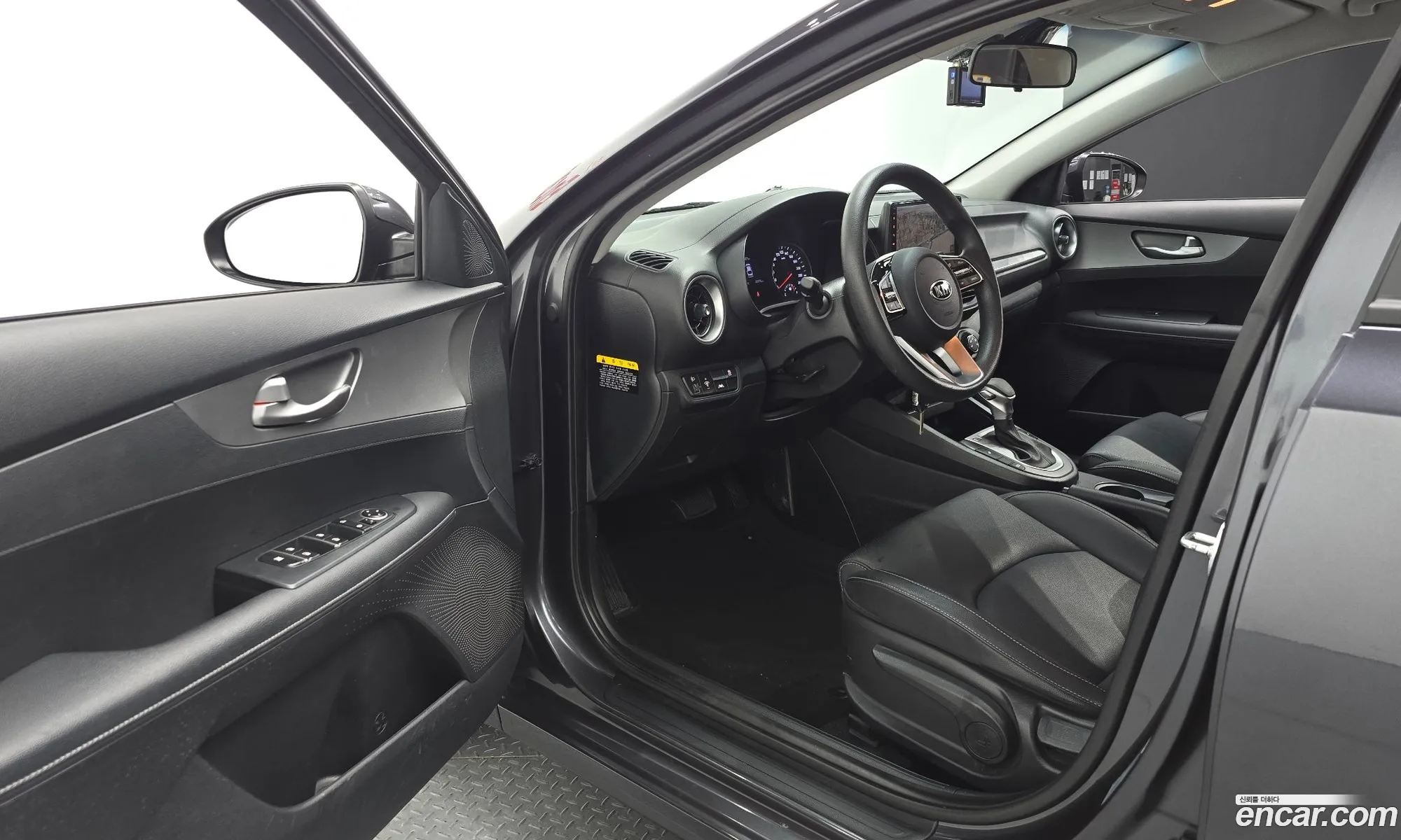 Kia K3 2019 — 18