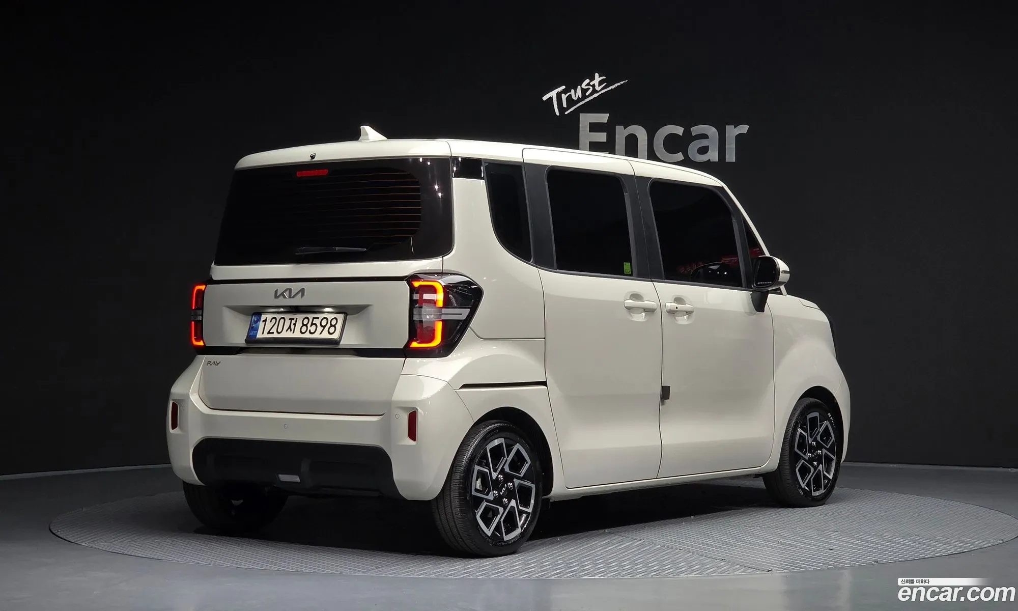 Kia Kia Ray 2024 — 10