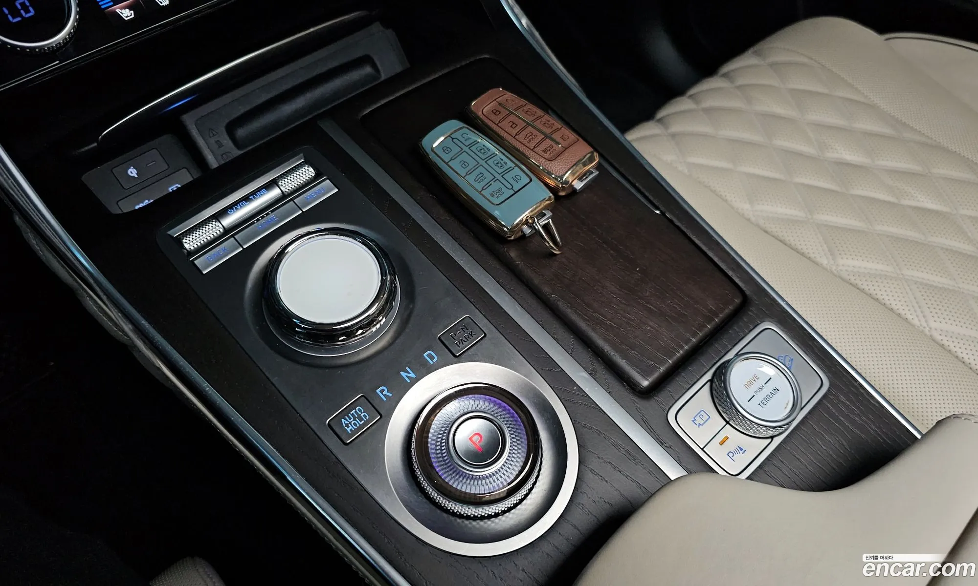Genesis GV80 2023 — 28