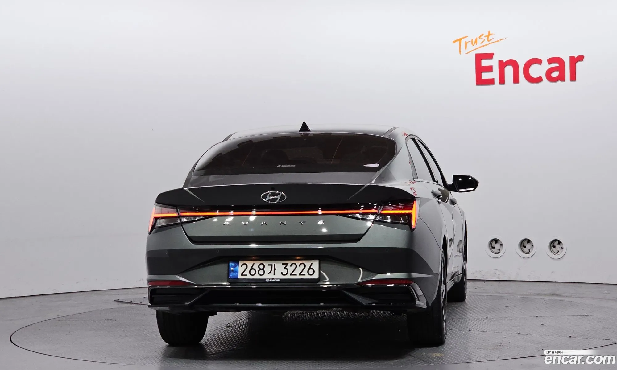 Hyundai Elantra 2022 — 3