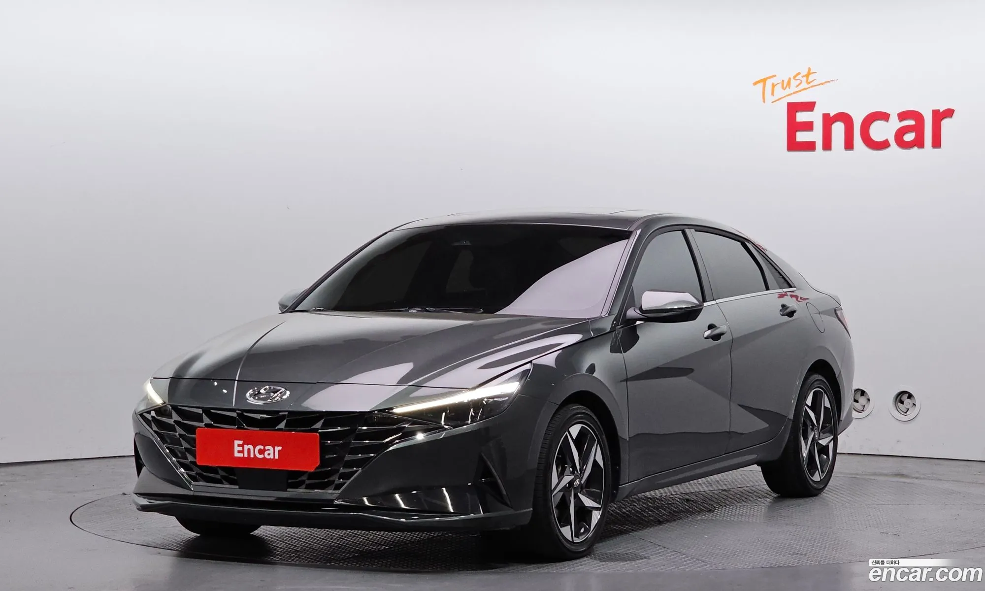 Hyundai Elantra 2022 — 12