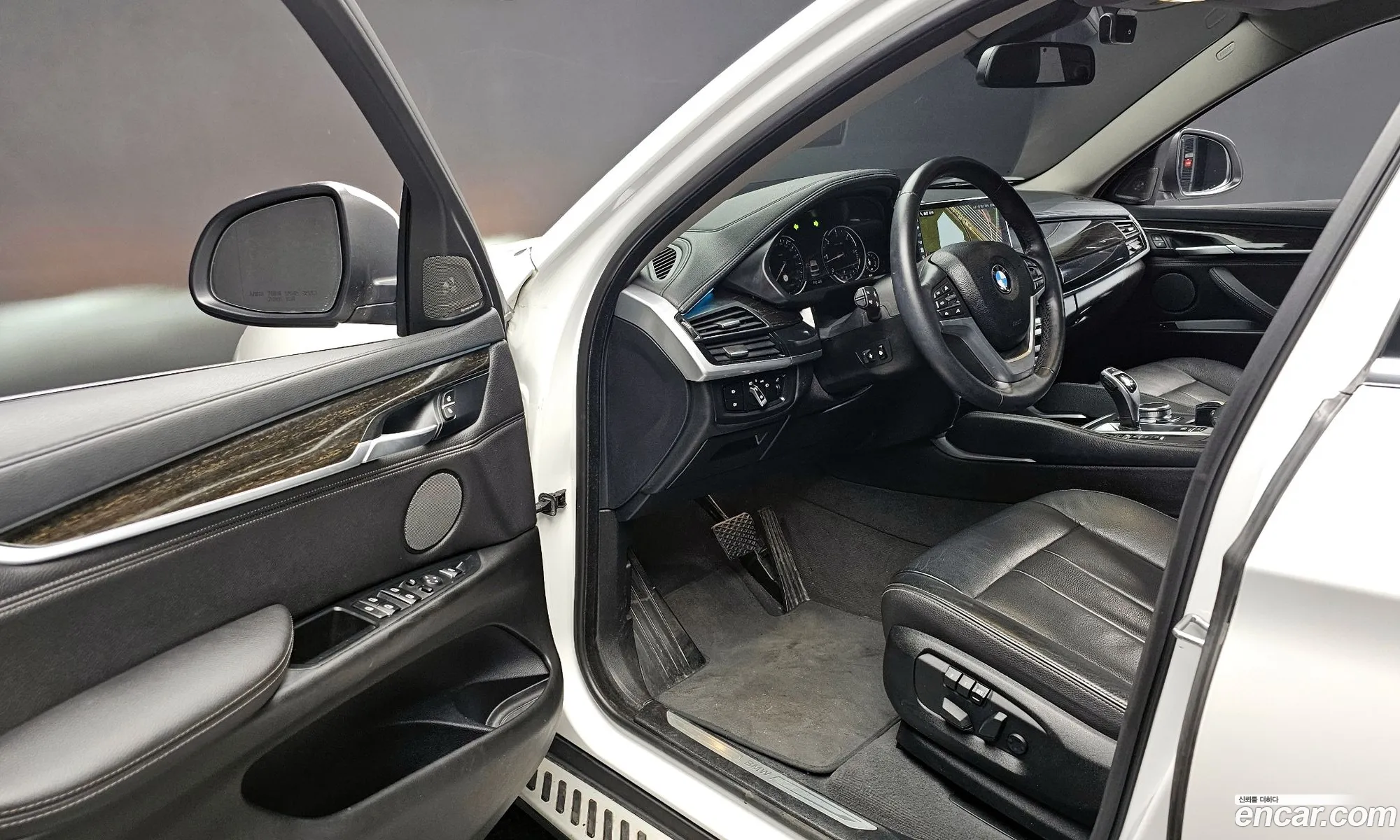 BMW X6 2018 WBAKV2101J0Z82849 — 2